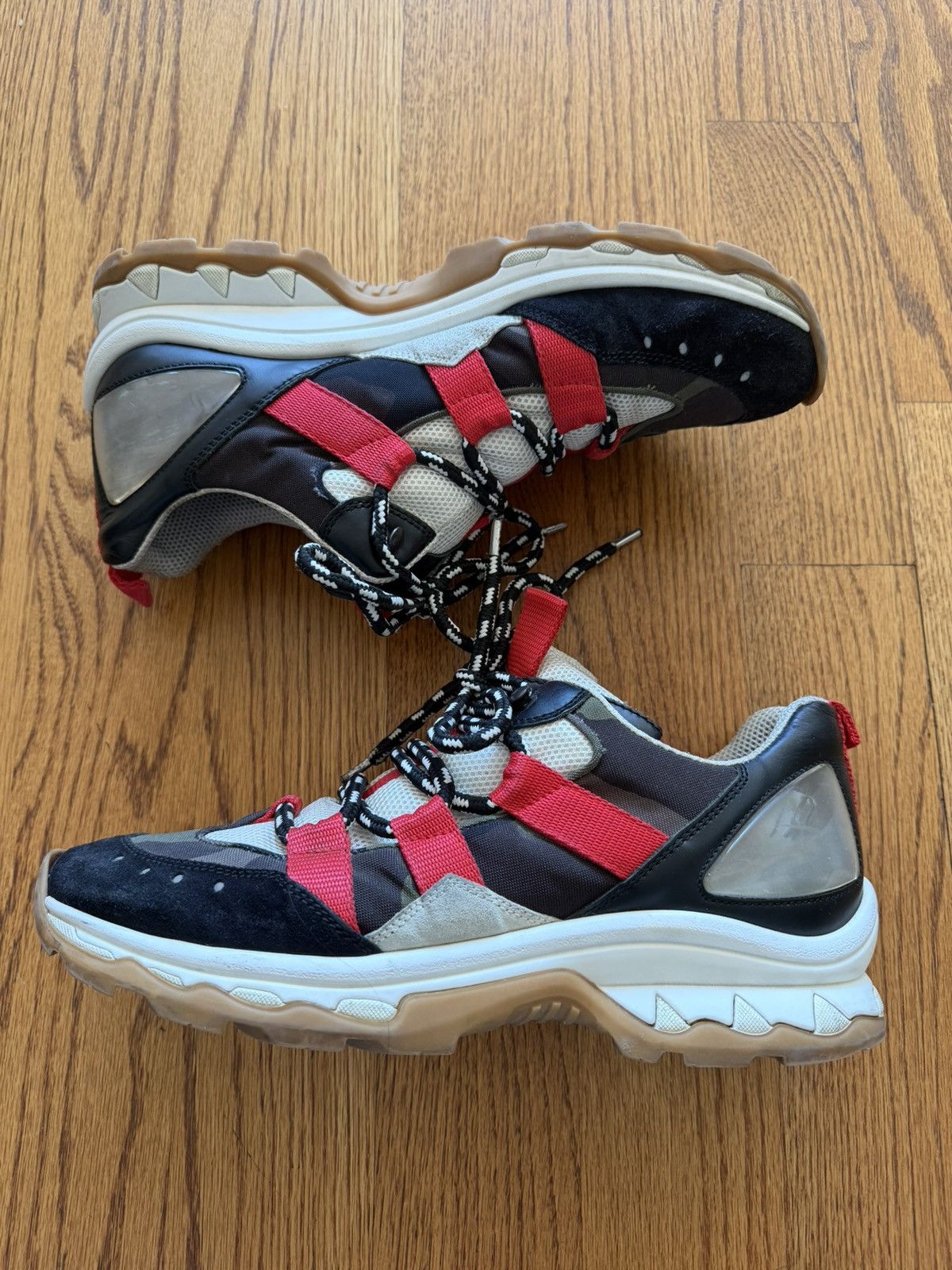 Givenchy ***RARE GIVENCHY SNEAKERS Size US 11 / EU 44 - 2 Thumbnail