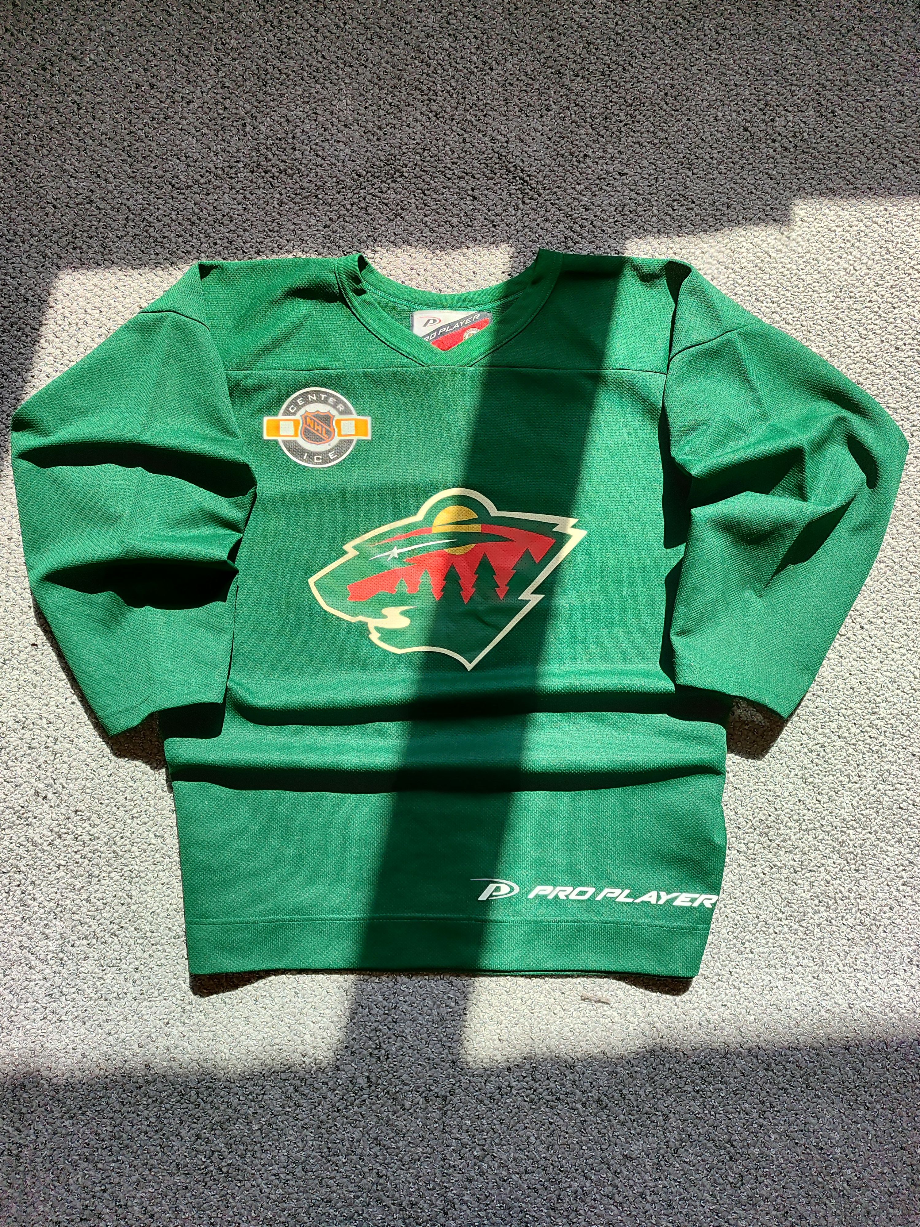 image of Minnesota Wild 90's Vintage Jersey Nhl Pro Player in Green White, Men's (Size Large)