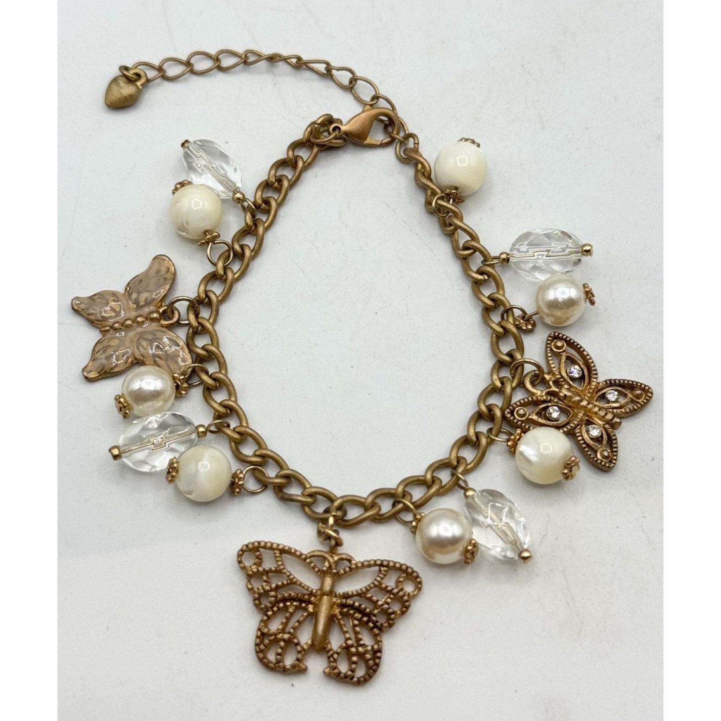 Vintage Vintage gold butterfly crystal pearl charm bracelet Size ONE SIZE - 1 Thumbnail