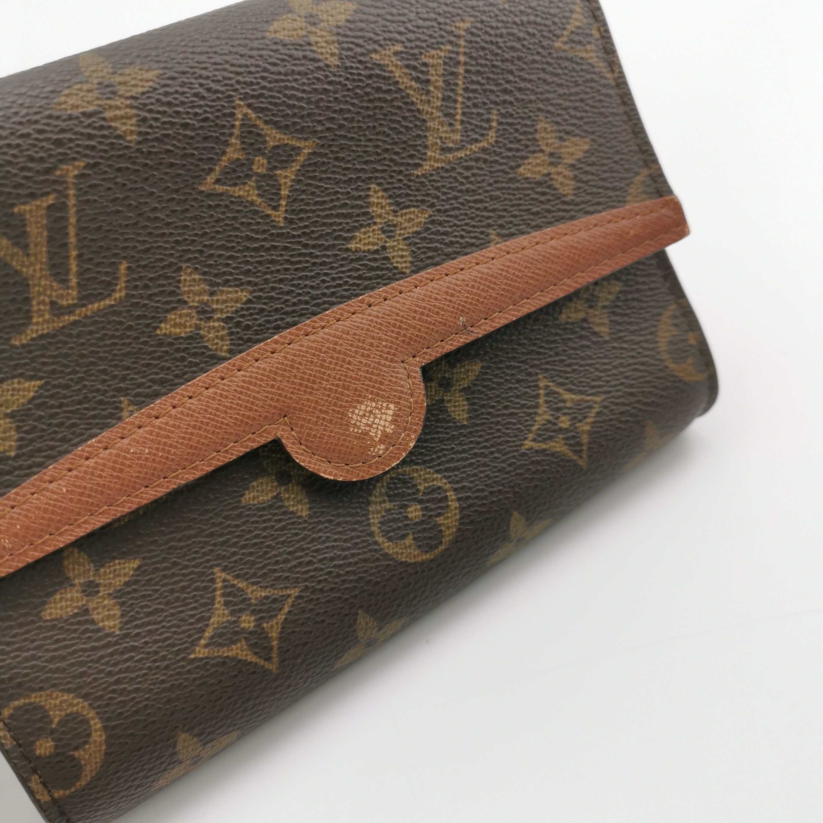 Louis Vuitton Louis Vuitton (LV) Retro monogram patchwork vintage clutch Size ONE SIZE - 9 Thumbnail