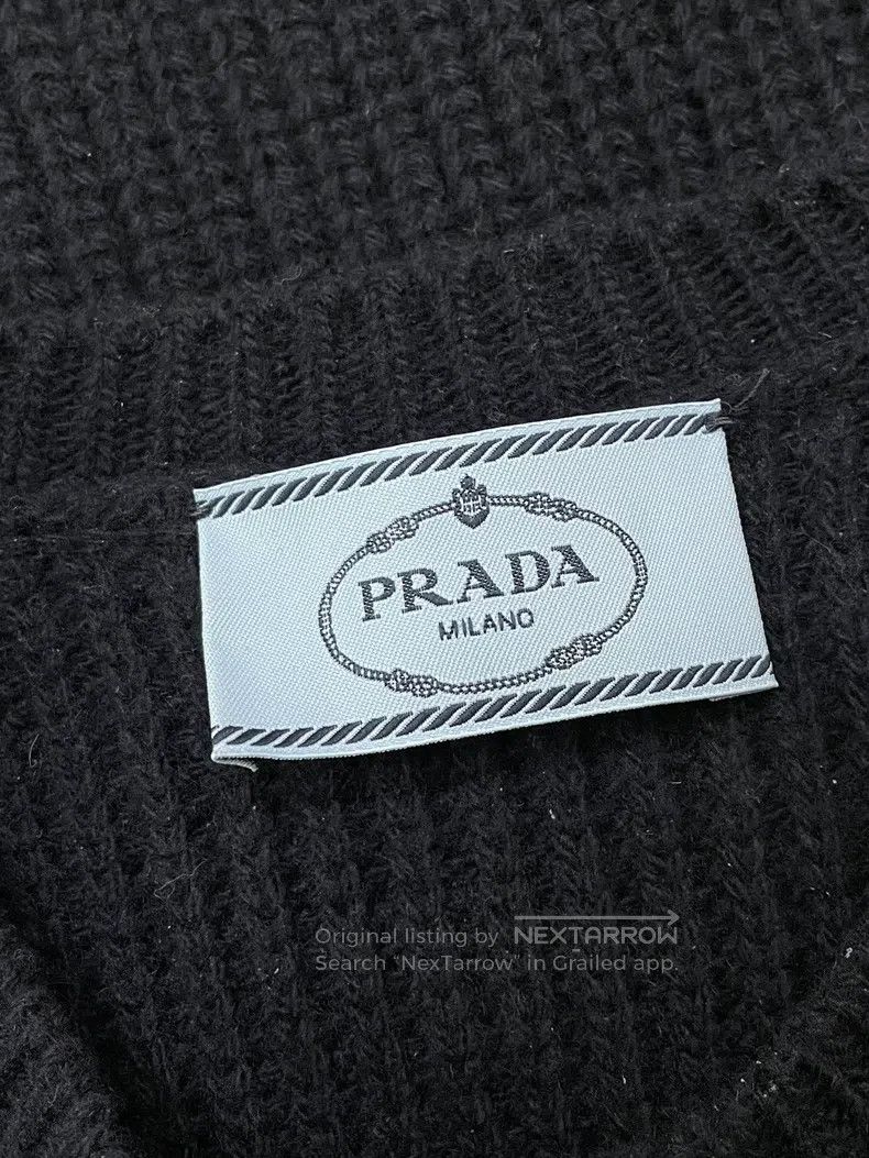 Prada Prada Black letter large logo embroidered cashmere wool sw Size XS / US 0-2 / IT 36-38 - 3 Thumbnail