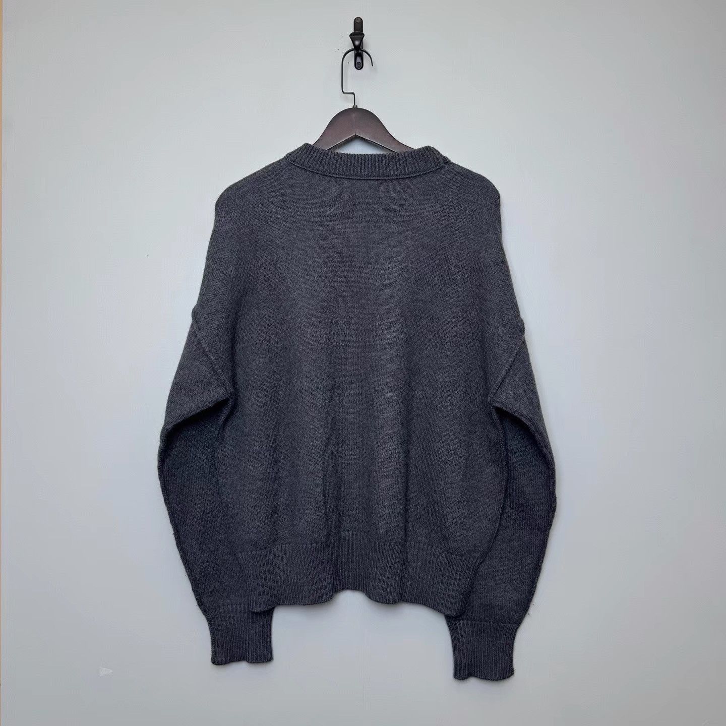 AMI AMI Grey Logo Heart Wool Pullover K36 Size US L / EU 52-54 / 3 - 2 Thumbnail