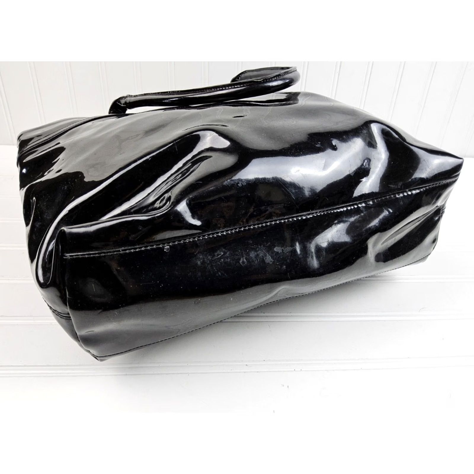 Vintage Kate Spade NY Large Patent Tote Shoulder Handbag Purse Women Black Tote Patent Size ONE SIZE - 5 Thumbnail