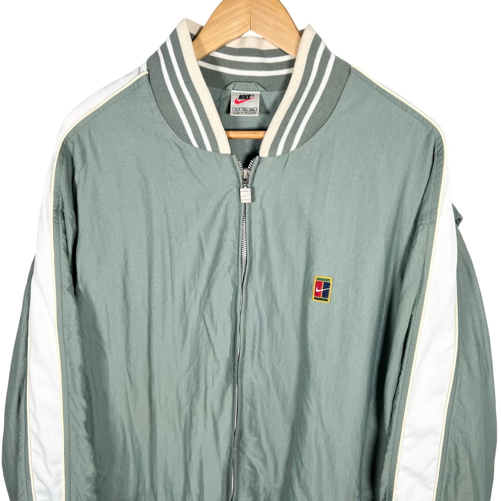 Nike Rare Vintage Nike White Tag Court Green White Jacket XL Size US XL / EU 56 / 4 - 2 Thumbnail