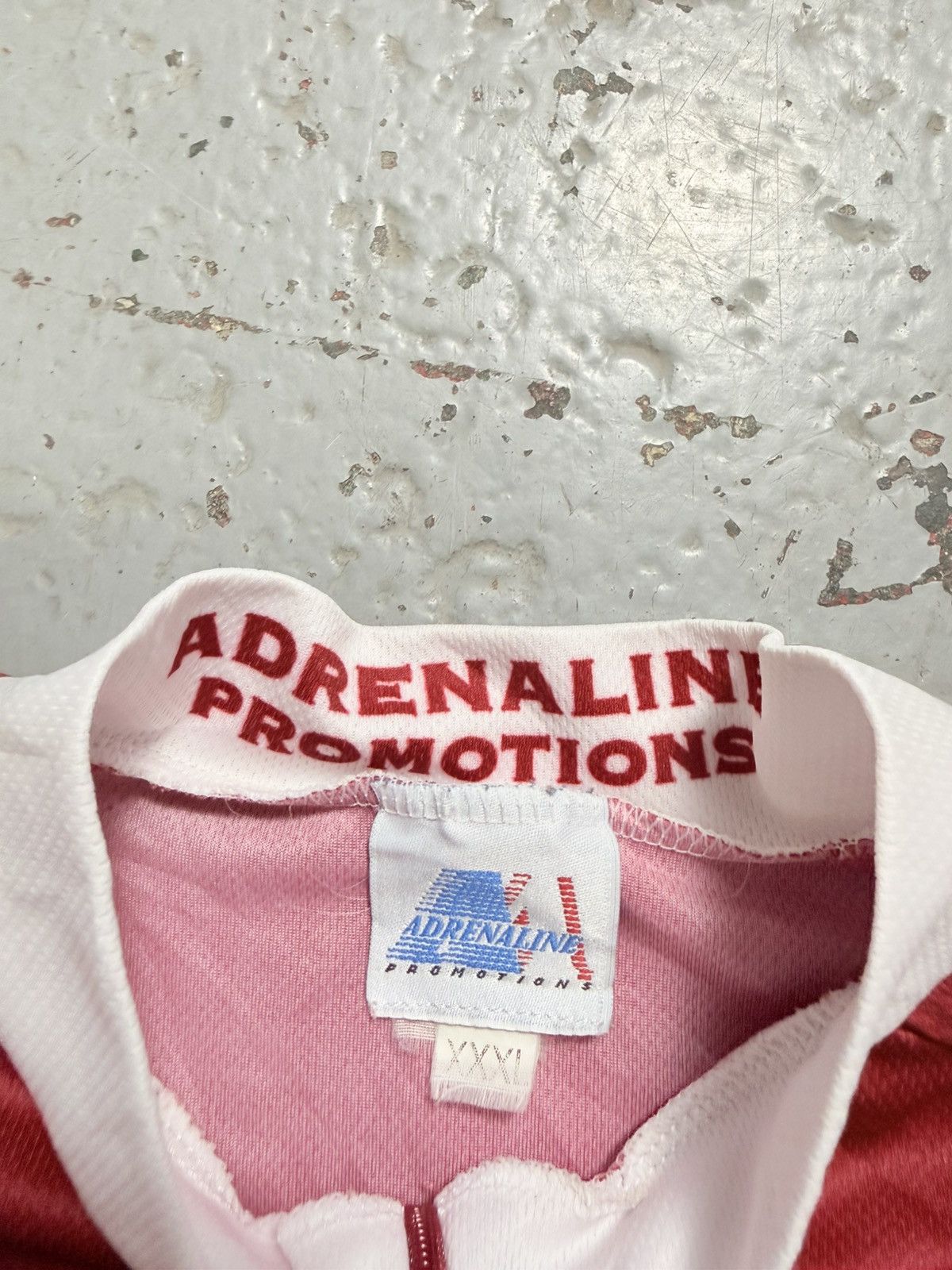 Other Vintage Indiana U Biking Jersey Size US L / EU 52-54 / 3 - 6 Thumbnail