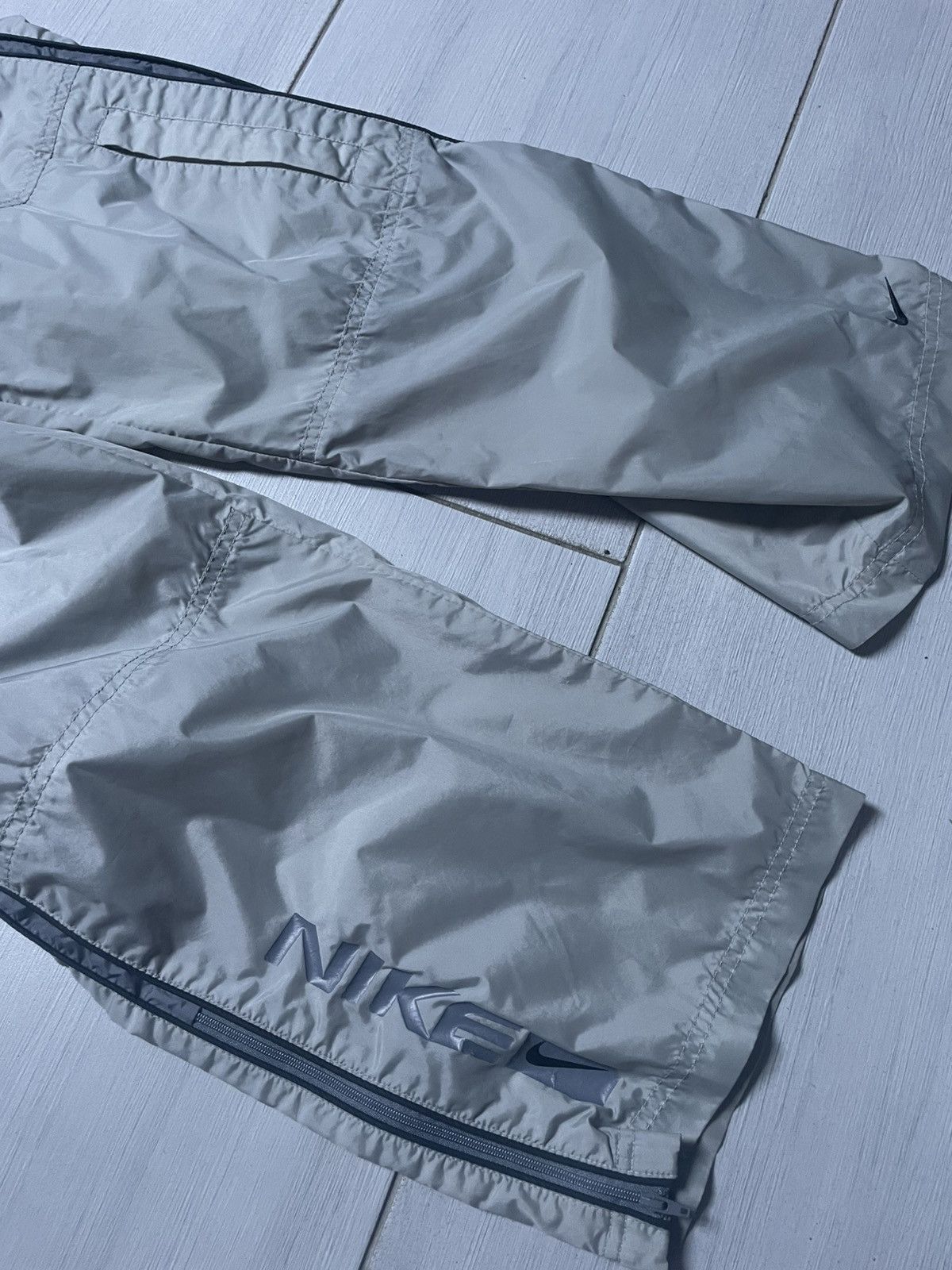 Nike Nike vintage swoosh nylon straight baggy rap drill pants Size US 29 - 5 Thumbnail