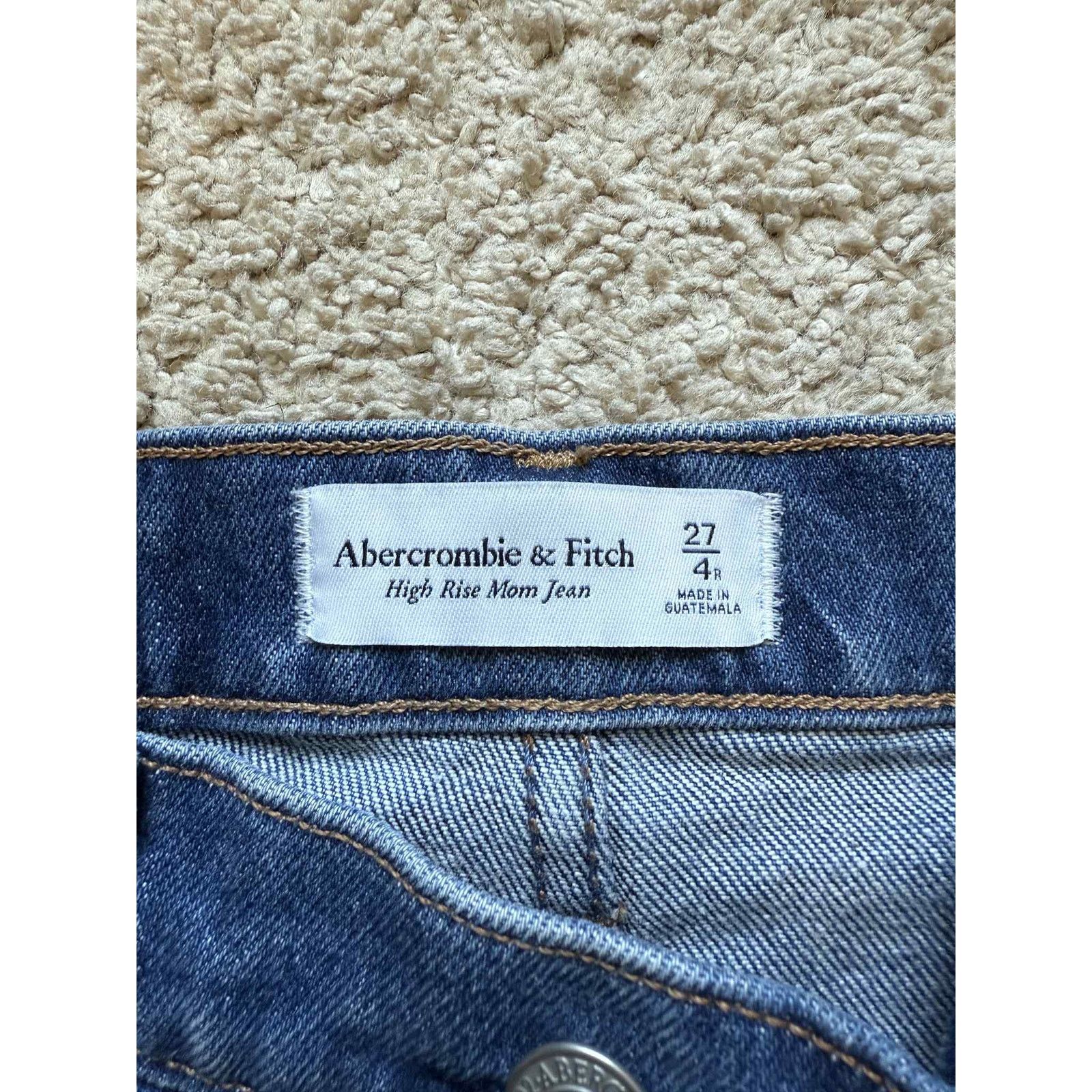 Abercrombie & Fitch Abercrombie & Fitch High Rise Mom Jeans Blue 4 / 27 Size 27" / US 4 / IT 40 - 2 Thumbnail