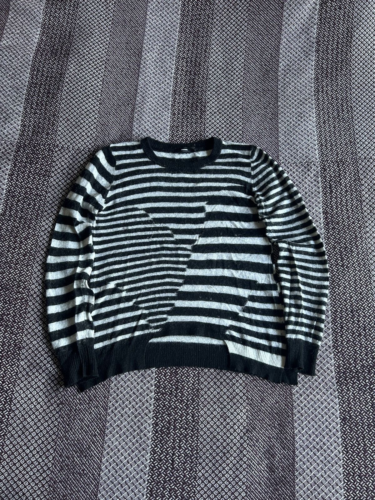 Diesel Diesel Black & White Striped Knit Sweater L / XL Y2K Style Size L / US 10 / IT 46 - 1 Thumbnail