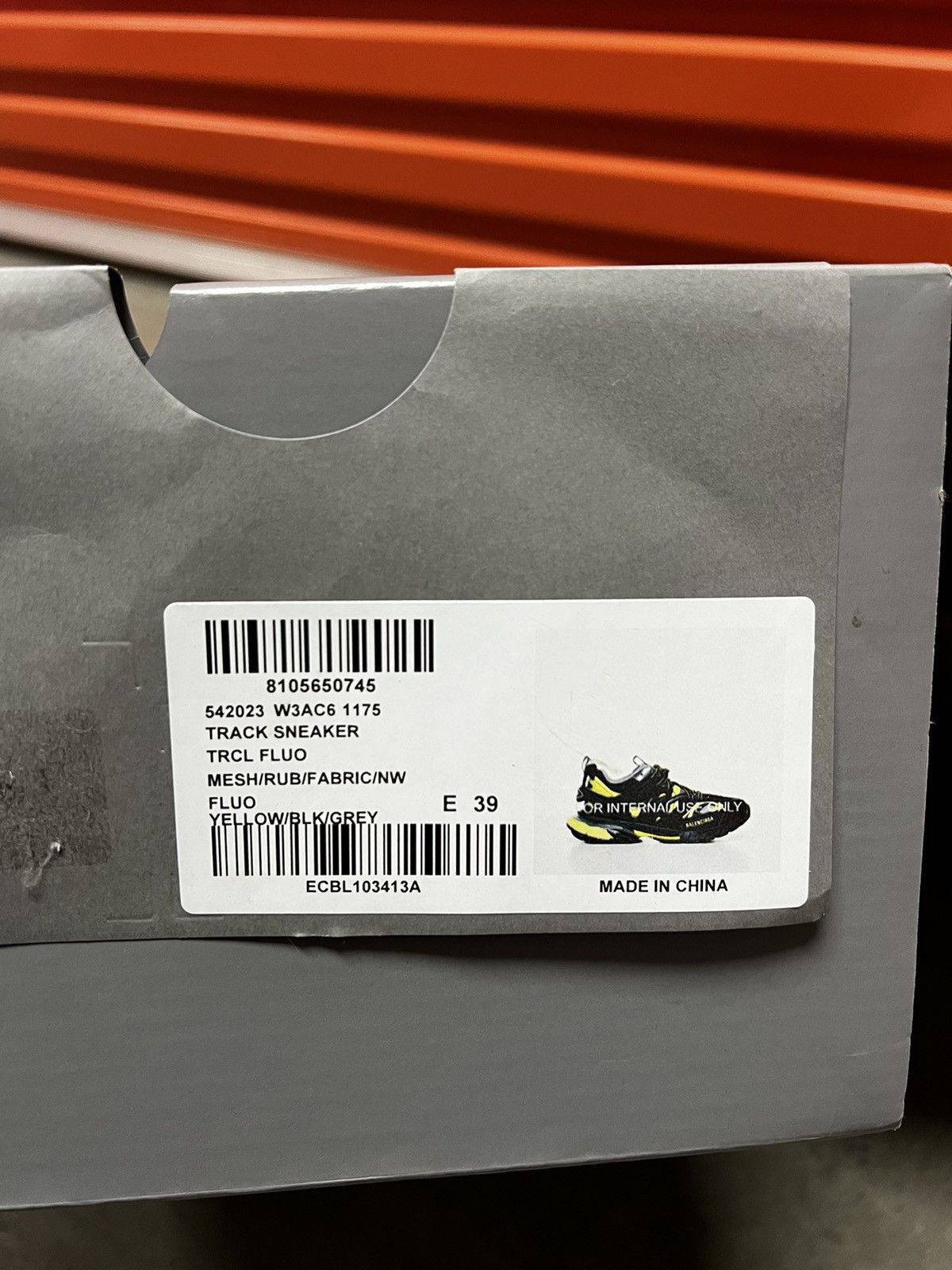 Balenciaga × Vetements Balenciaga Black and Neon Yellow Track Sneakers size 39.5 Size US 8.5 / EU 41-42 - 8 Thumbnail