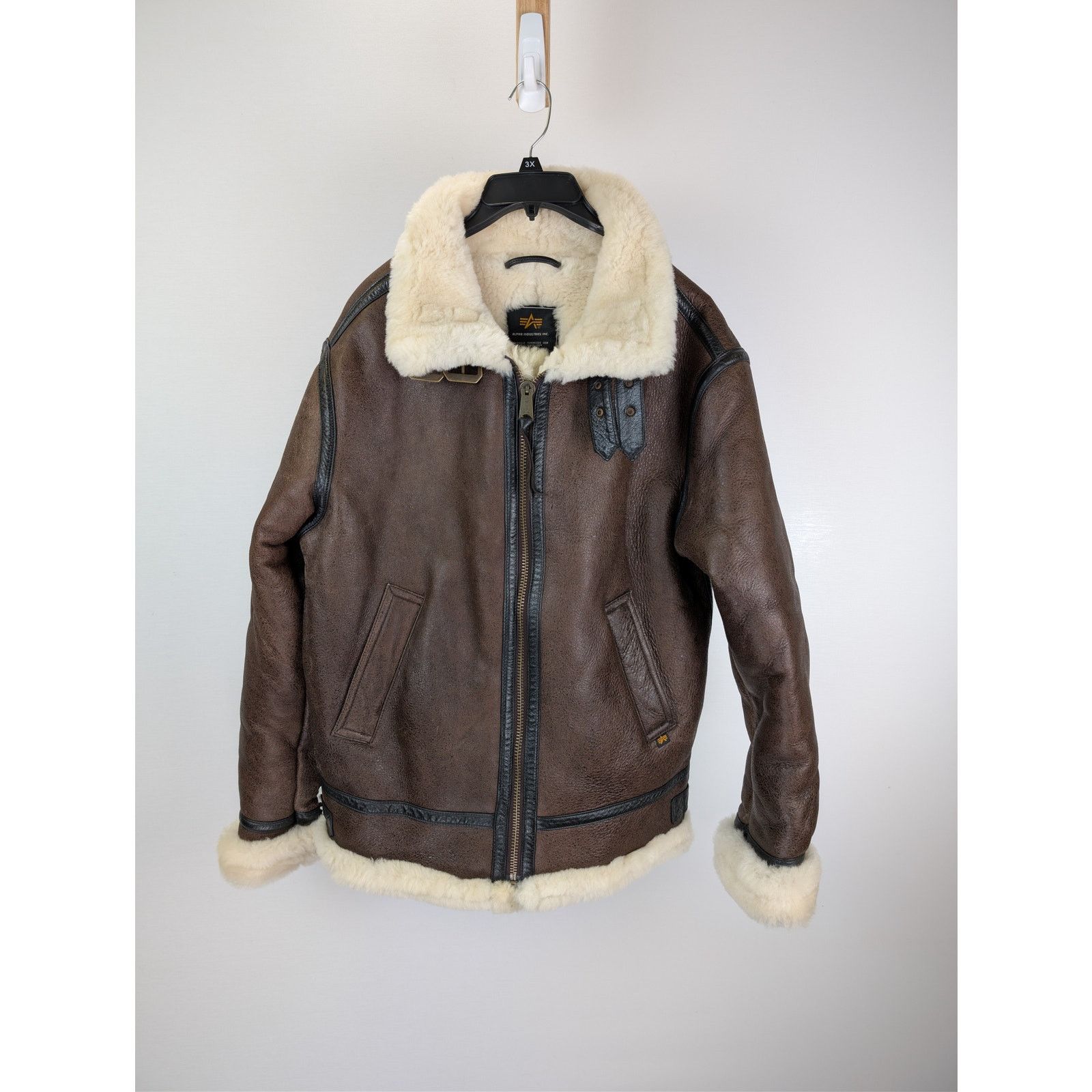 Alpha Industries o1rshd1 CC20 B-3 Sherpa leather bomber jacket in Dark Brown Size US M / EU 48-50 / 2 - 1 Thumbnail