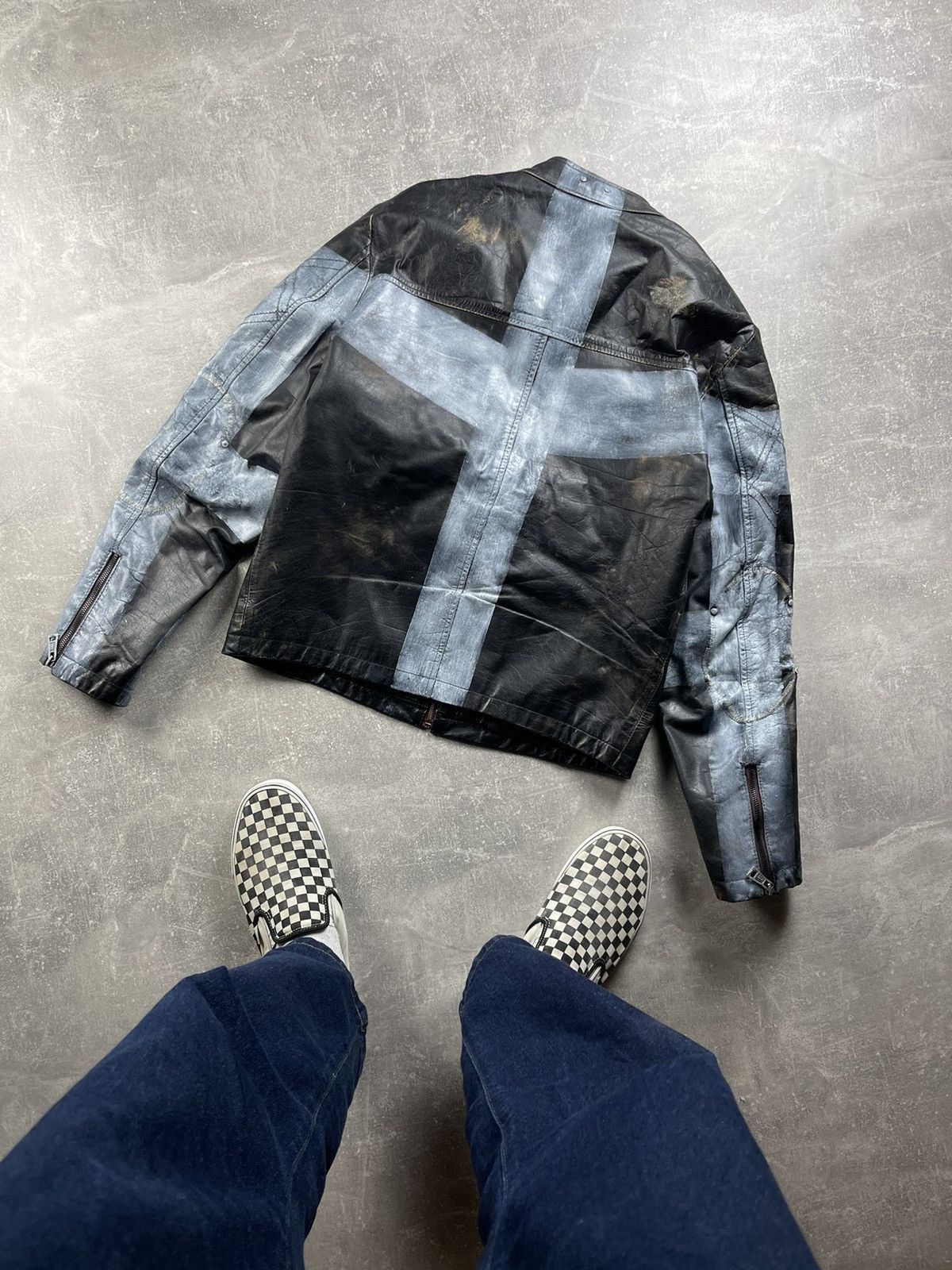 Vintage Vintage Archive Avant Garde Leather Zip Faded Cross Jacket Size US L / EU 52-54 / 3 - 9 Thumbnail