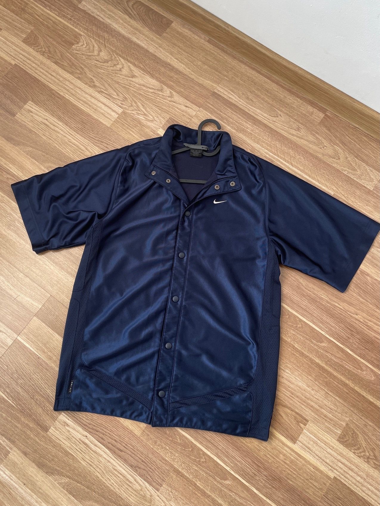 Nike Vintage Nike Shirt Mens Blue Warm Up Basketball Jersey M Size US M / EU 48-50 / 2 - 3 Thumbnail