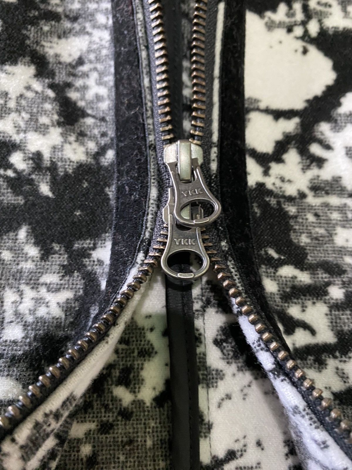 Japanese Brand Fur Raymayers Fabric From ITALY Monochrome Jacket Zip Hoodie Size US M / EU 48-50 / 2 - 10 Thumbnail