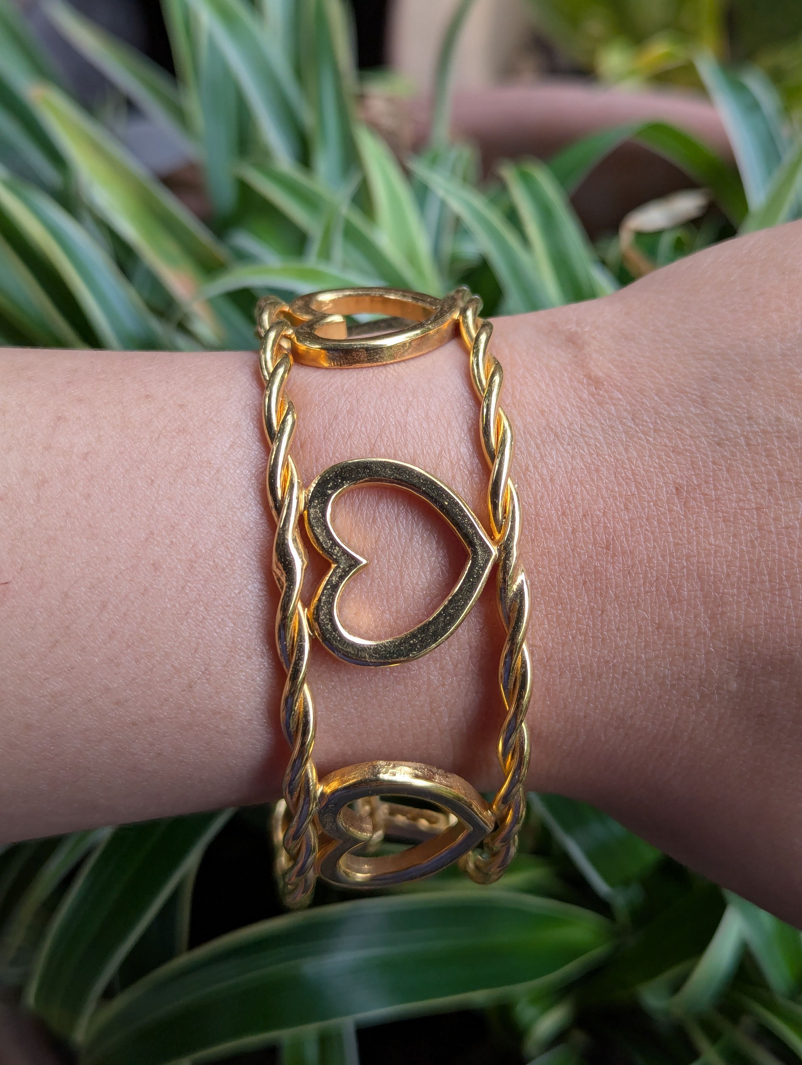 Designer RARE Epoca Watch with AMOR(Love) Spellout Bracelet Size ONE SIZE - 3 Thumbnail