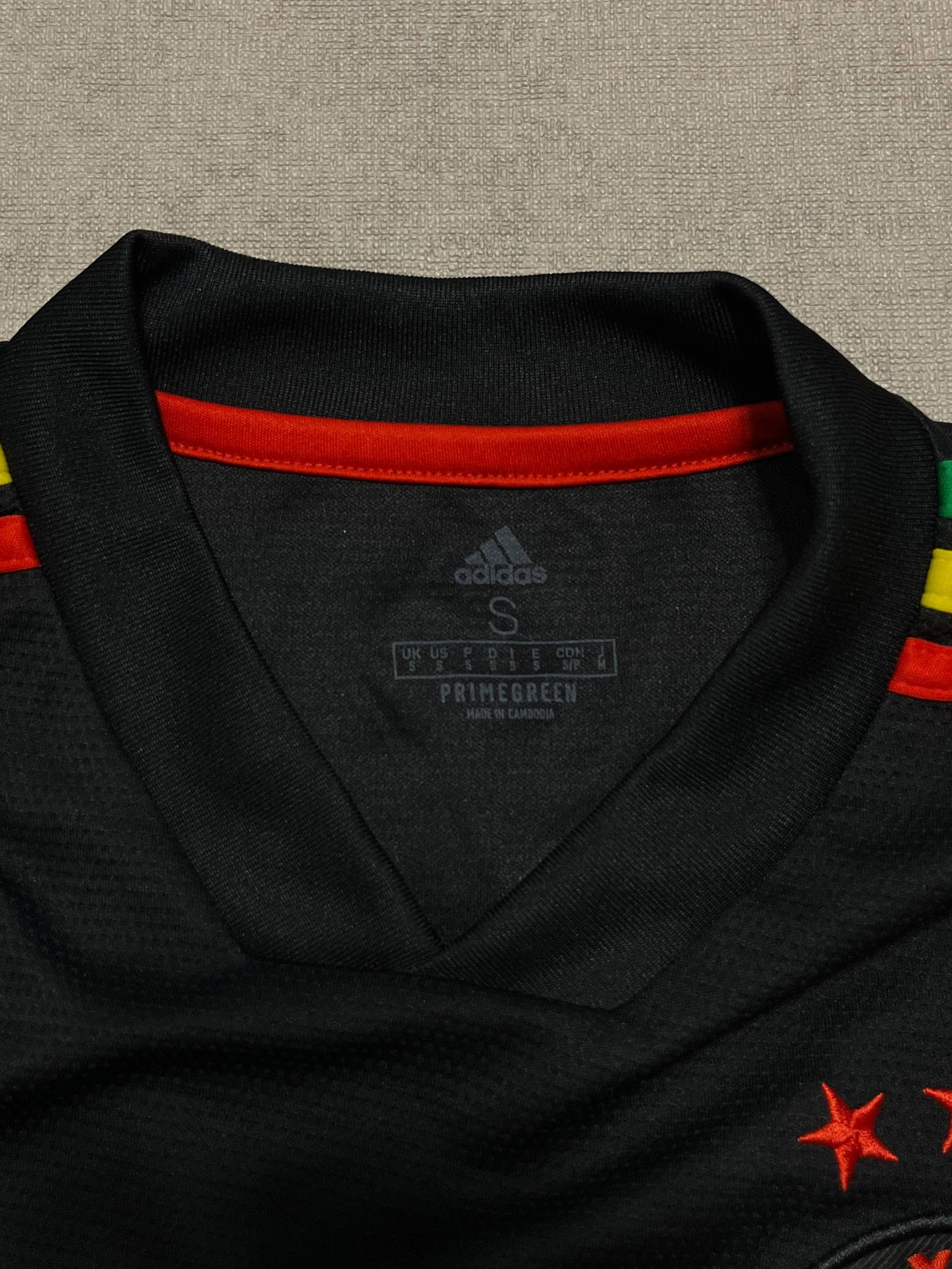Adidas Adidas Jersey Ajax 2021 2022 Bob Marley Third Mens T shirt Size US S / EU 44-46 / 1 - 8 Thumbnail