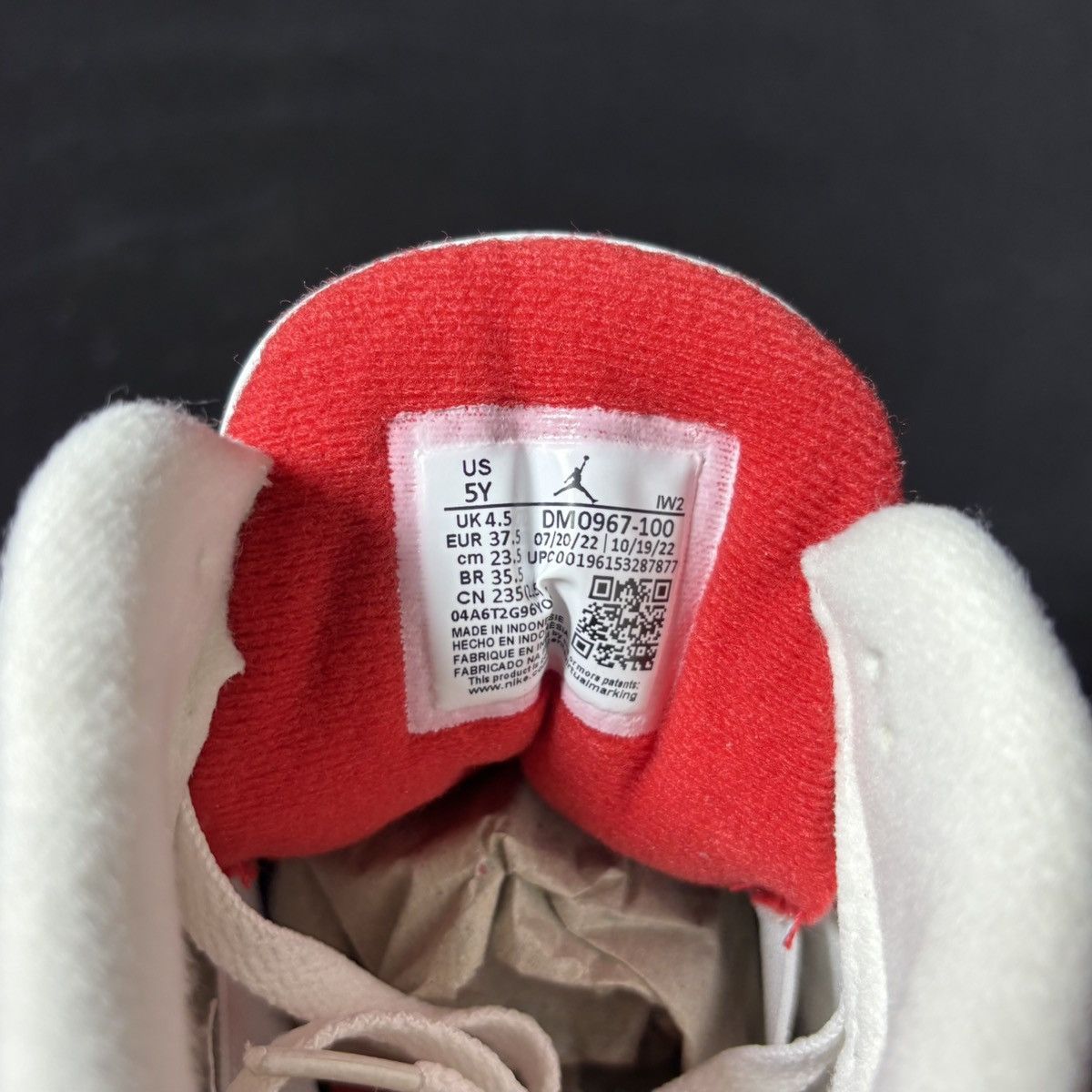Jordan Brand JORDAN 3 RETRO REIMAGINED WHITE CEMENT SIZE 5Y Size US 5 / EU 37 - 5 Thumbnail