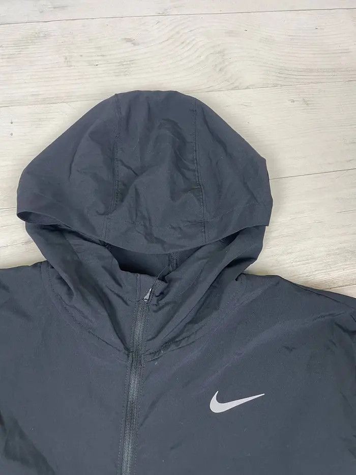 Nike Nike Dri Fit Run Jacket Track Swoosh Windbreaker Size US XL / EU 56 / 4 - 6 Thumbnail