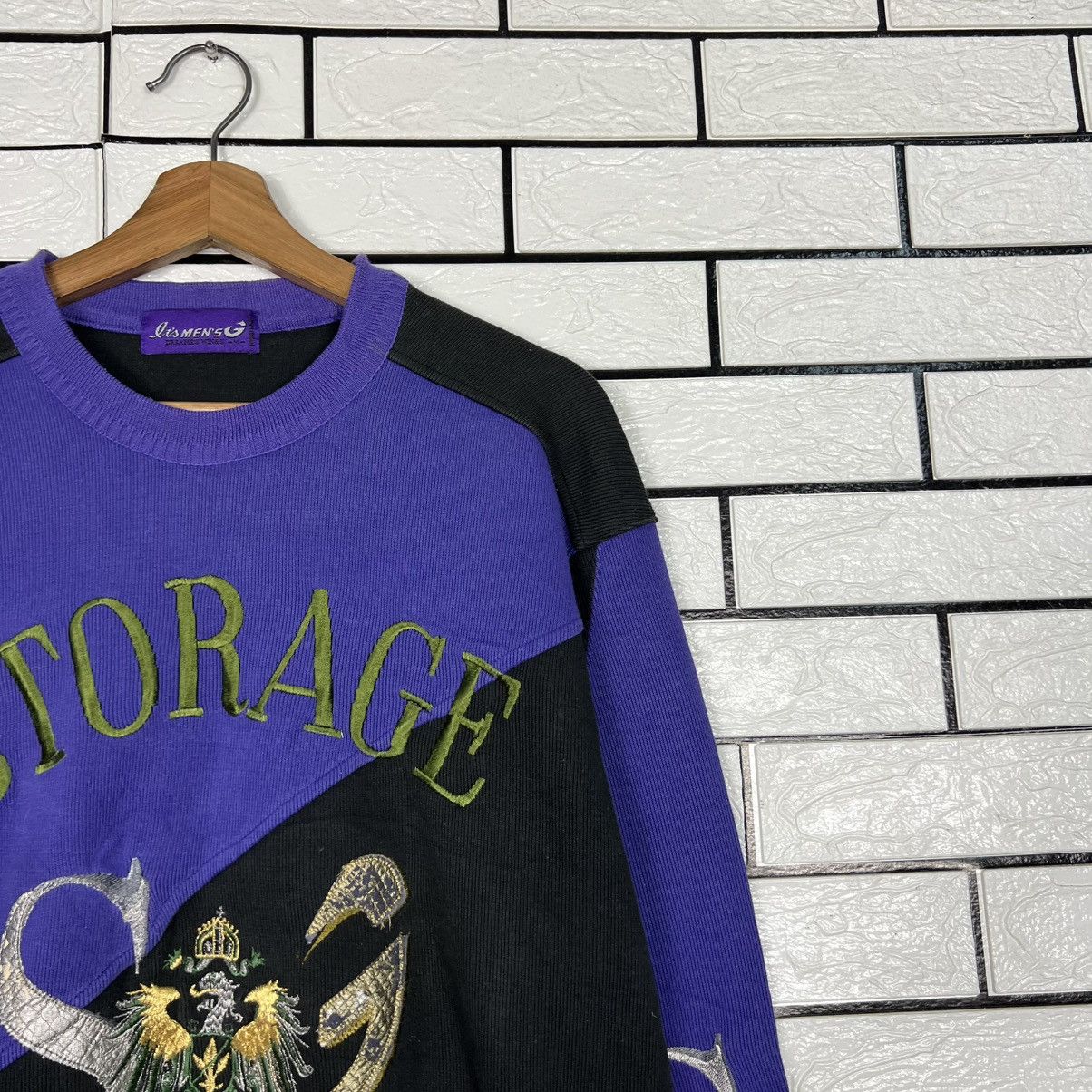 Japanese Brand Vintage Embroidered Big Logo Crewneck Sweatshirt #4176-C191 Size US M / EU 48-50 / 2 - 5 Thumbnail