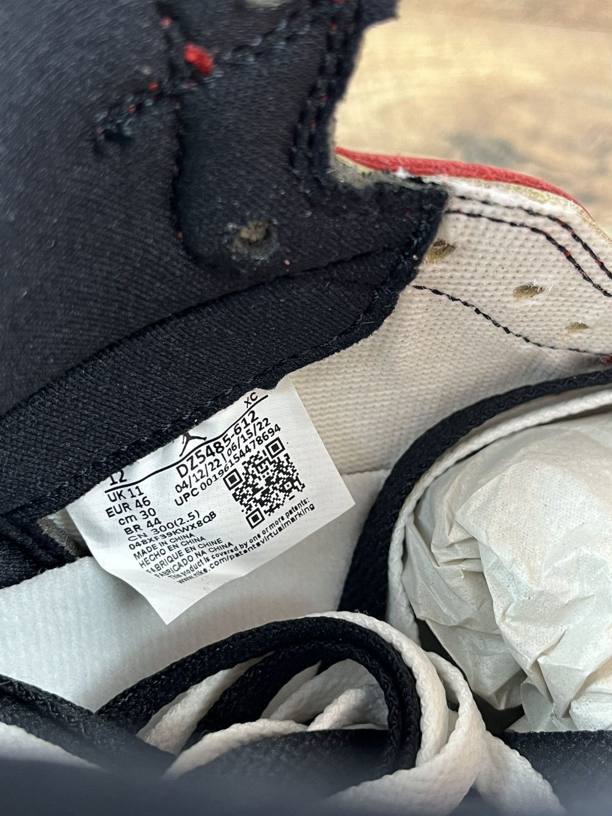 Jordan Brand Air Jordan 1 Retro High OG Chicago Lost & Found Size US 12 / EU 45 - 8 Thumbnail