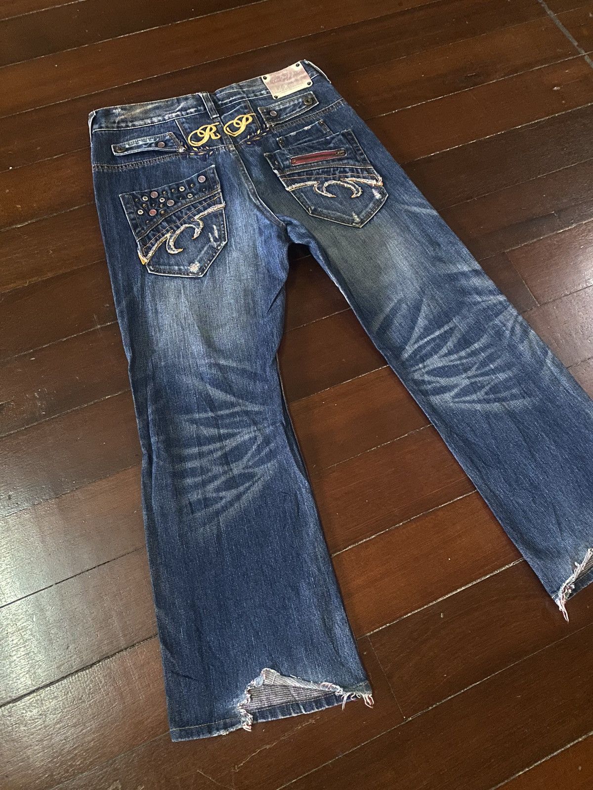 Hysteric Glamour RED PEPER EMBROIDERY SPEEL OUT LOGO STUDDE BUTTON ZIPPER Size US 37 - 1 Thumbnail