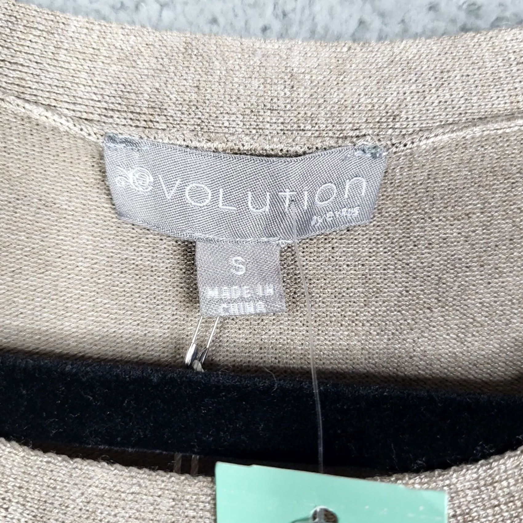Vintage Evolution Nike Shirt Womens Size S Beige Ribbed Pullover Knit All Seasons Modern 90s Style Size S / US 4 / IT 40 - 7 Thumbnail