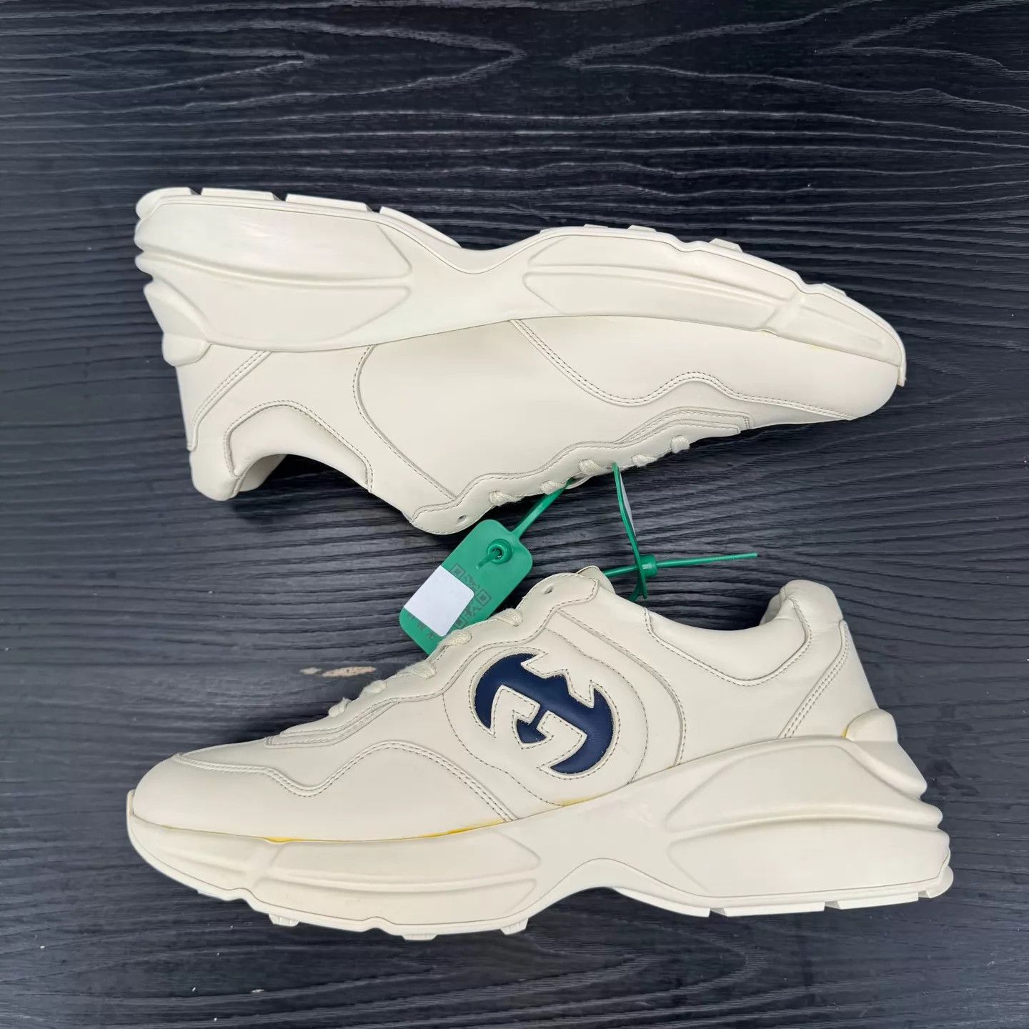 Gucci Gucci Rhyton Bat Sneakers US10 EU44 Worn Once Size US 10 / EU 43 - 5 Thumbnail