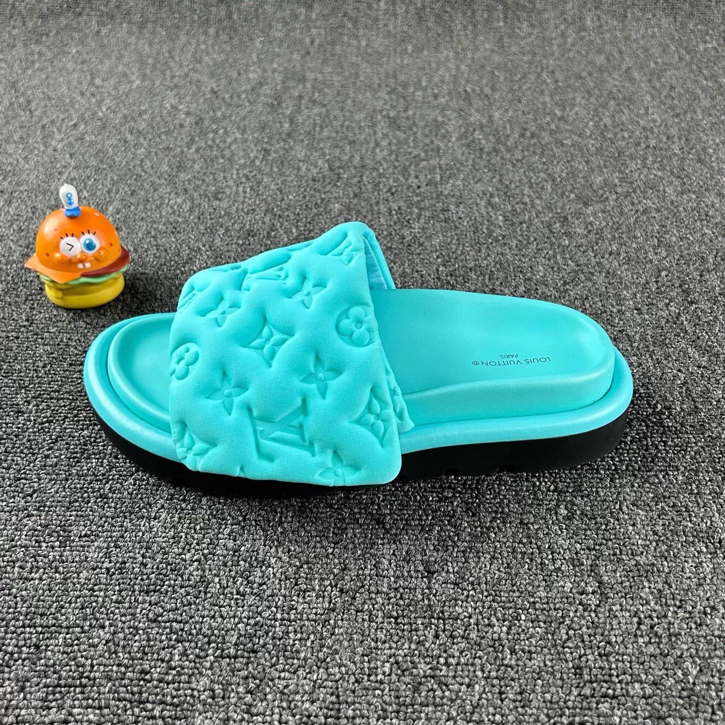 Louis Vuitton LV blue monogram slippers 35 Size US 4 / IT 34 - 3 Thumbnail