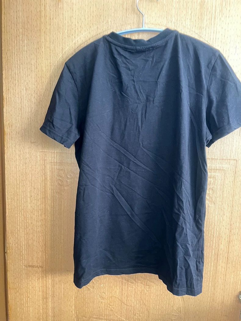 Givenchy Givenchy T-shirt for women Size US M / EU 48-50 / 2 - 2 Thumbnail