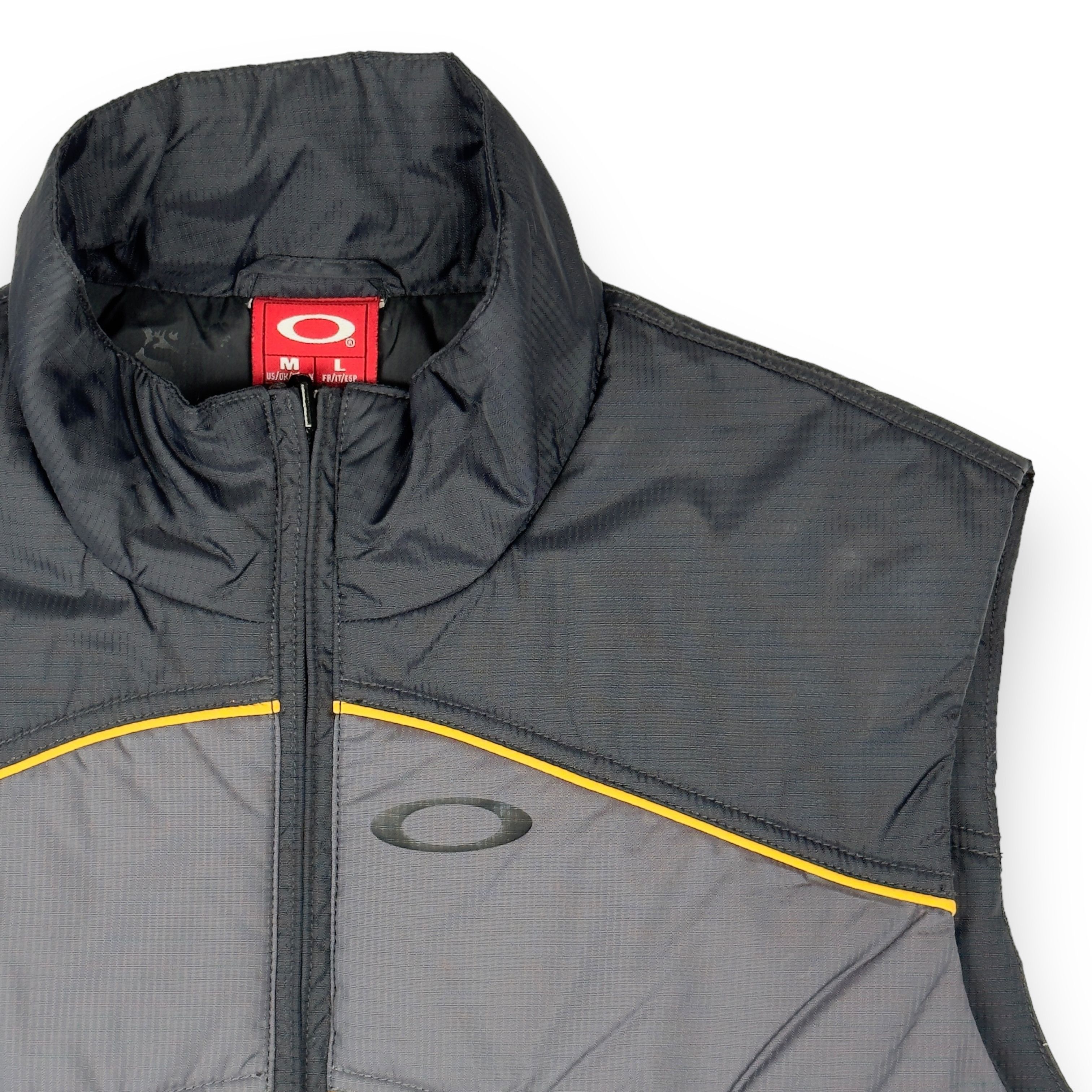 Oakley OAKLEY SOFTWARE 2IN1 REVERSIBLE GILET Size US M / EU 48-50 / 2 - 5 Thumbnail