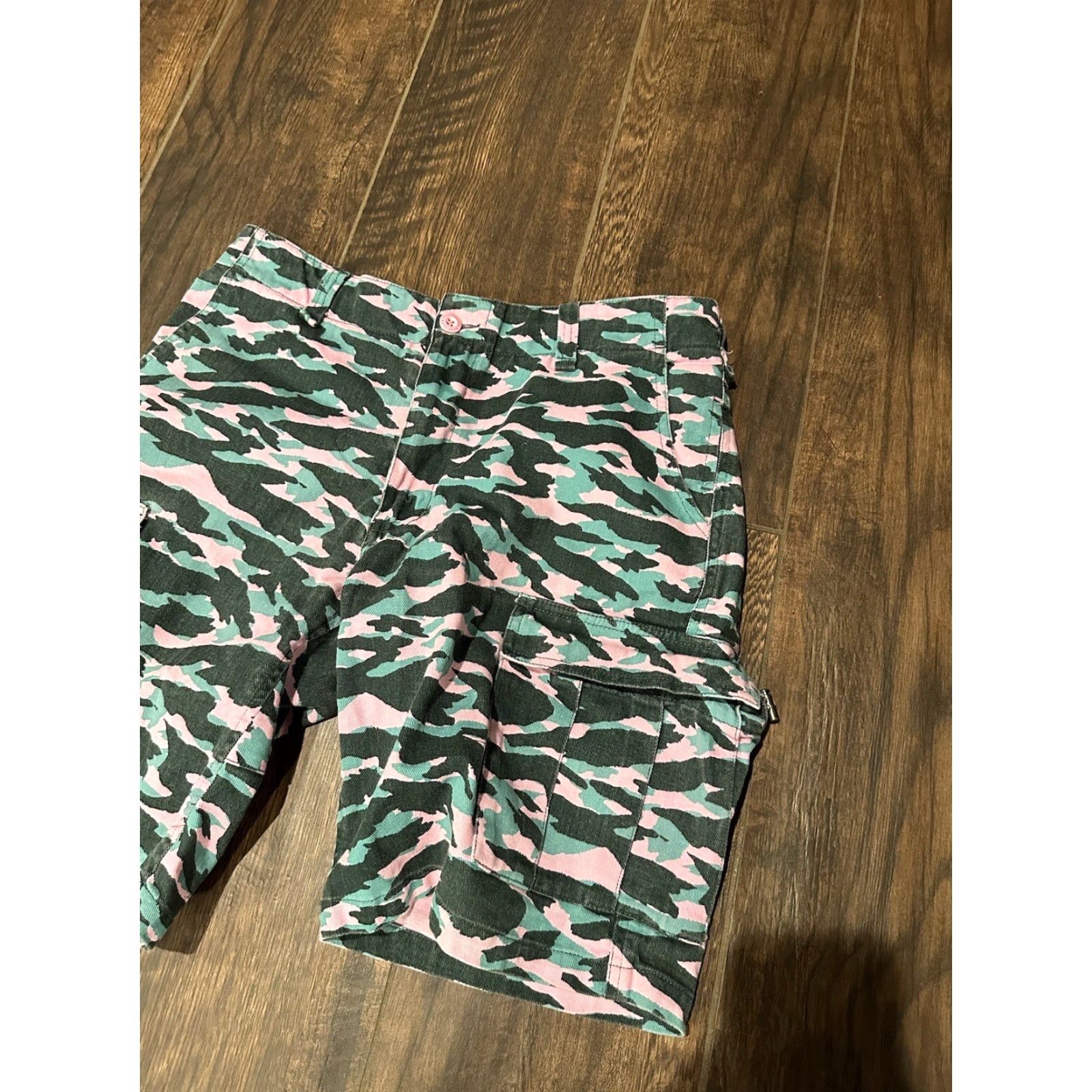 Billionaire Boys Club Billionaire Boys Club Cargo Shorts Camo 32 Men Multicolor Colorful Cargo Cotton Denim Regular Fade Used Size US 32 / EU 48 - 2 Thumbnail