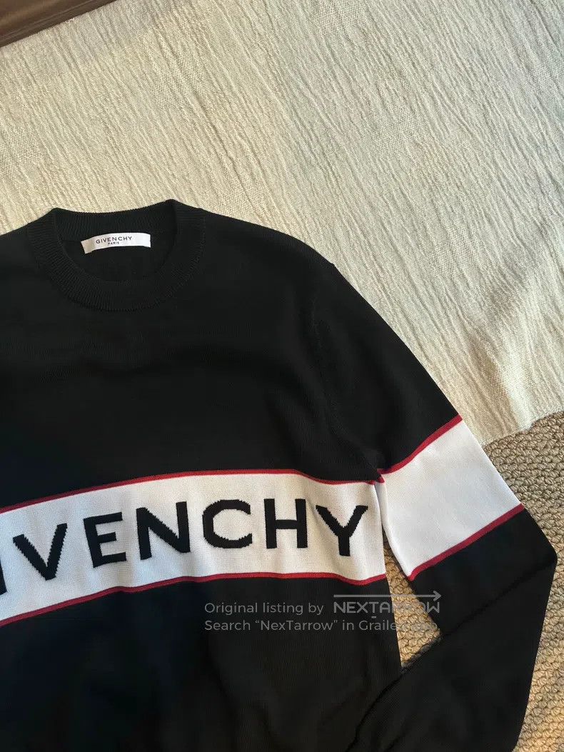 Givenchy Givenchy Leisure letter Logo embedded flower knitted sweat Size US S / EU 44-46 / 1 - 4 Thumbnail
