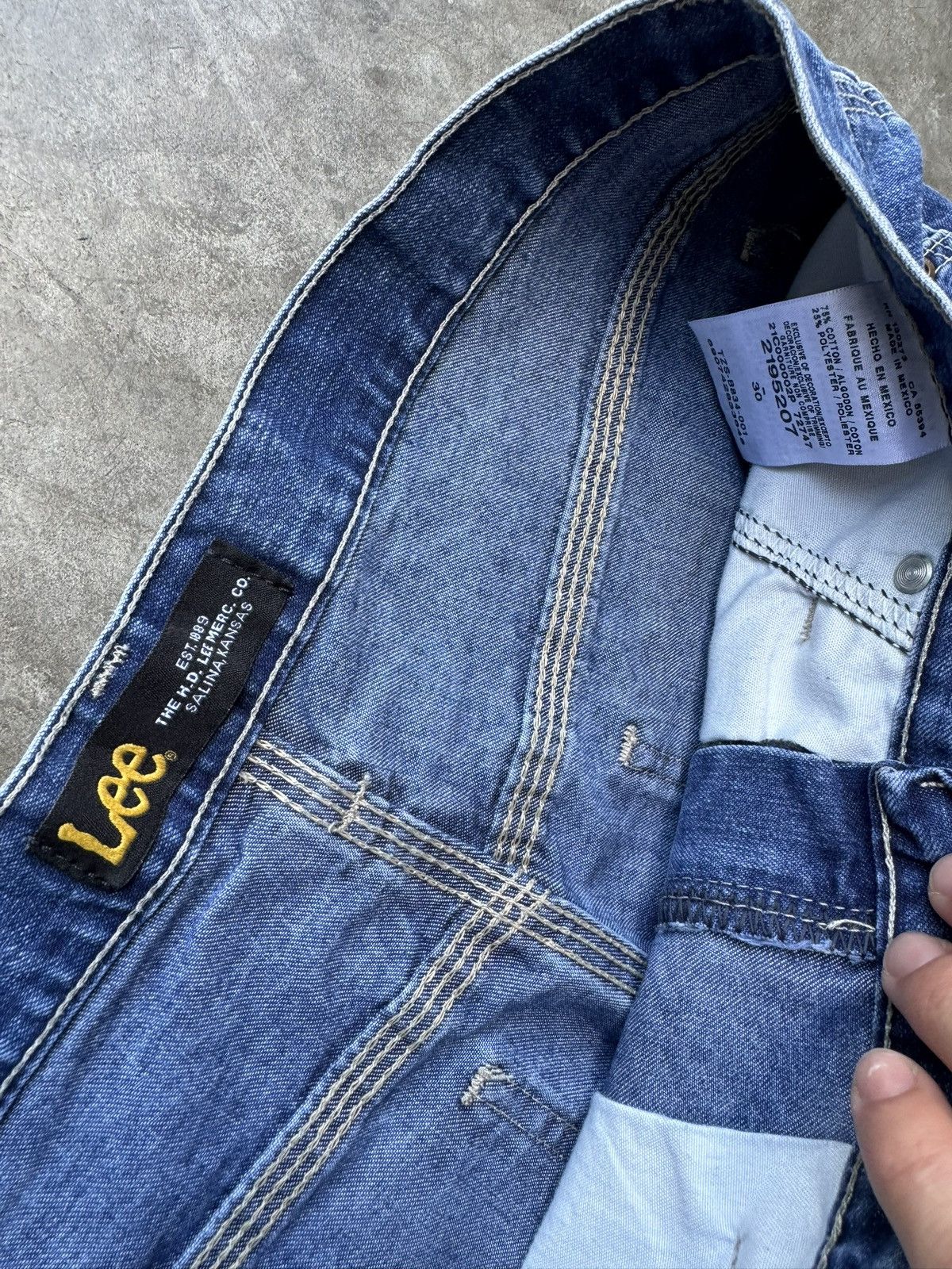 Lee Vintage 90’s/00’s Lee Carpenter Dark Baggy Denim Jean Shorts Size US 30 / EU 46 - 3 Thumbnail