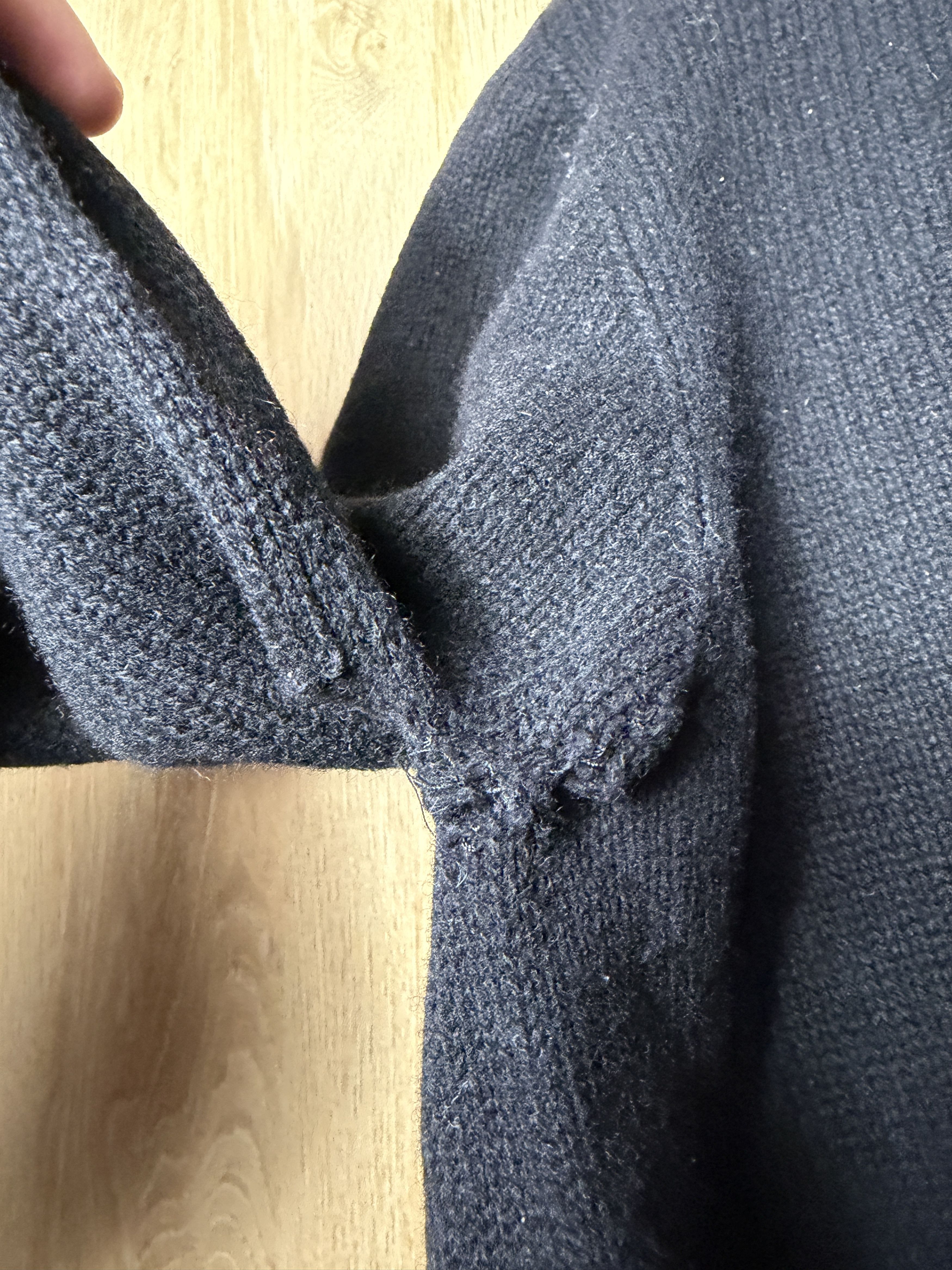 Stone Island Vintgage Stone island knit sweater lana black y2k Size US L / EU 52-54 / 3 - 7 Thumbnail