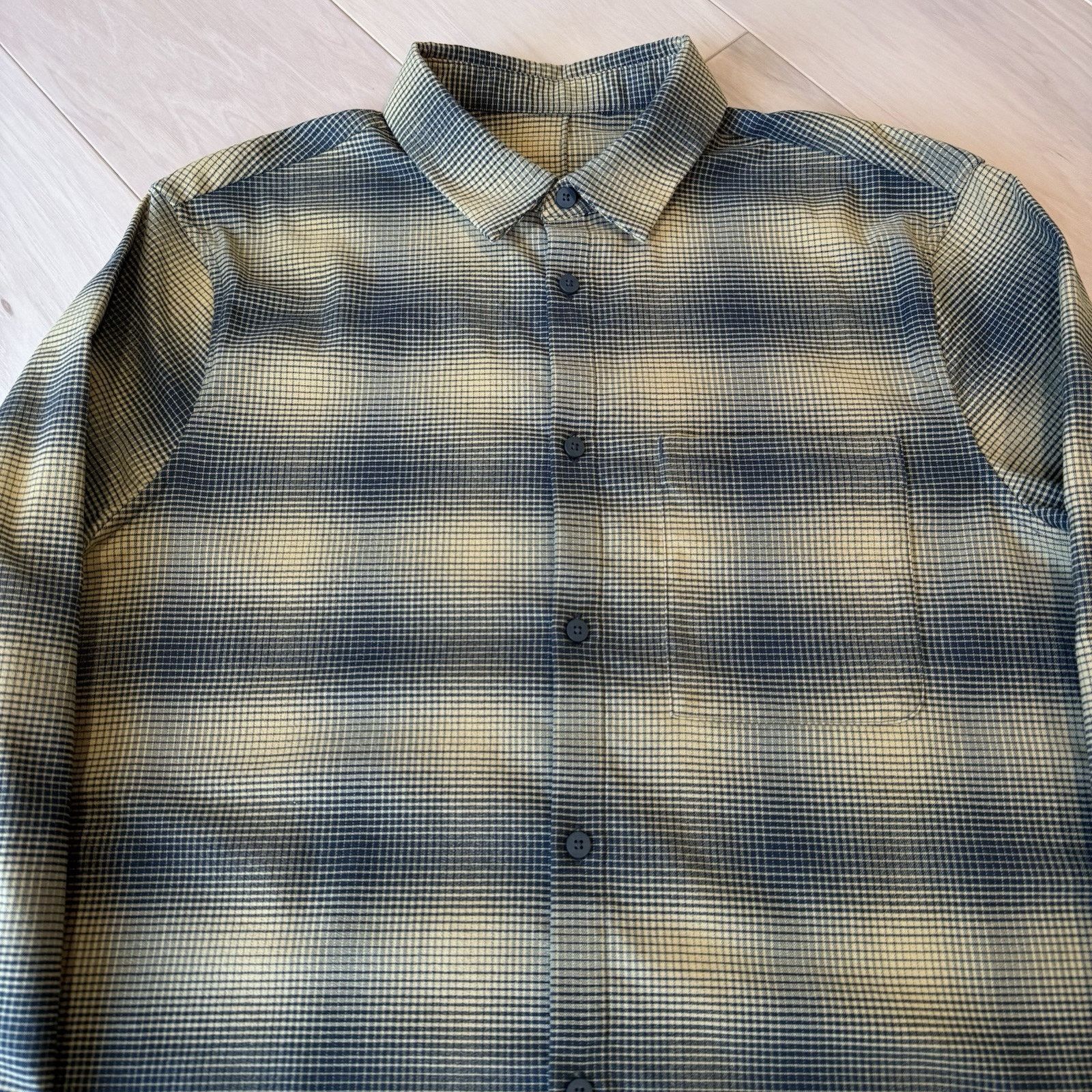 Lululemon Lululemon Mason Peak Flannel L Yellow Black Casual Button Size US L / EU 52-54 / 3 - 3 Thumbnail