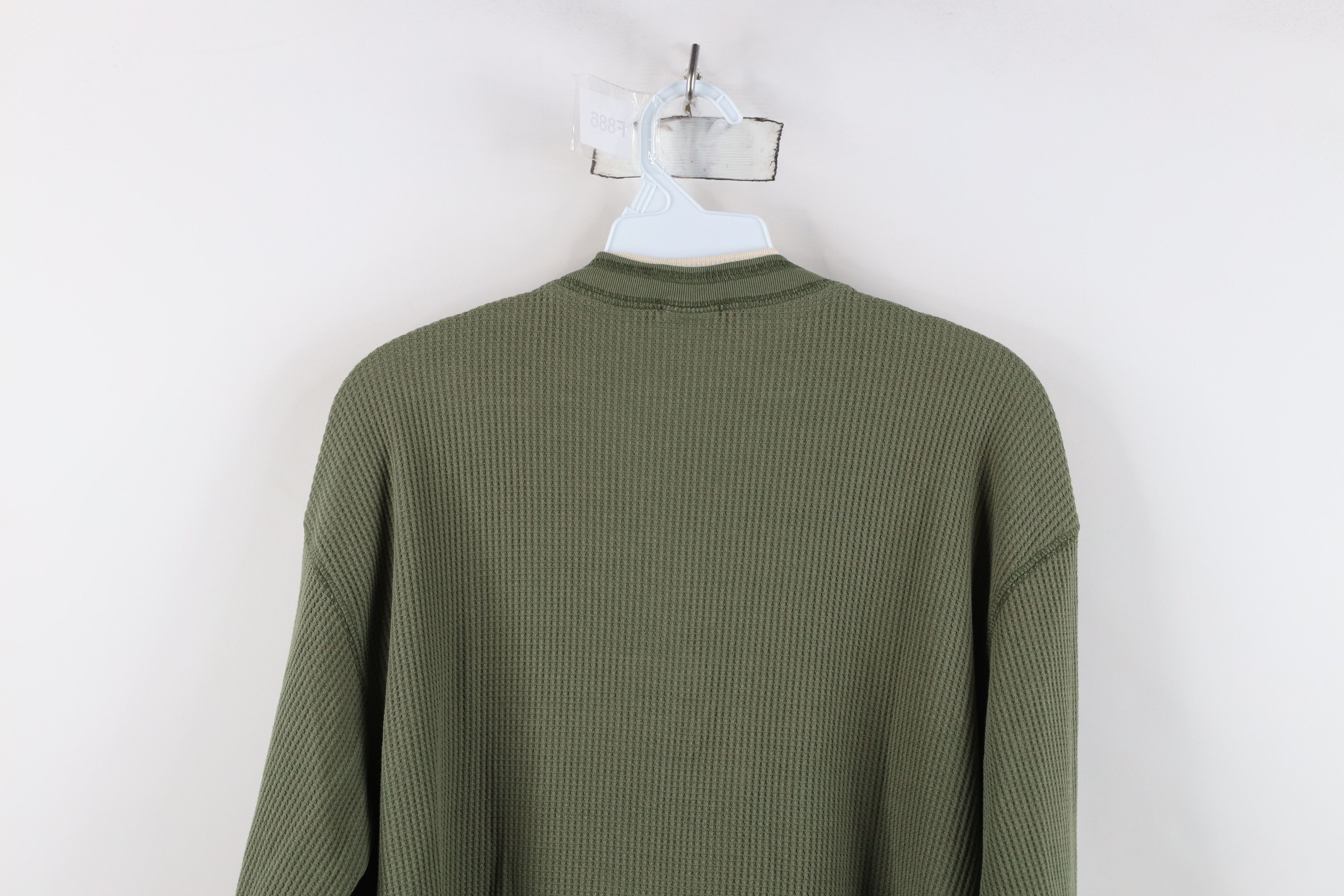 Vintage Vintage 90s Streetwear Thermal Knit Henley T-Shirt Green Size L / US 10 / IT 46 - 11 Thumbnail