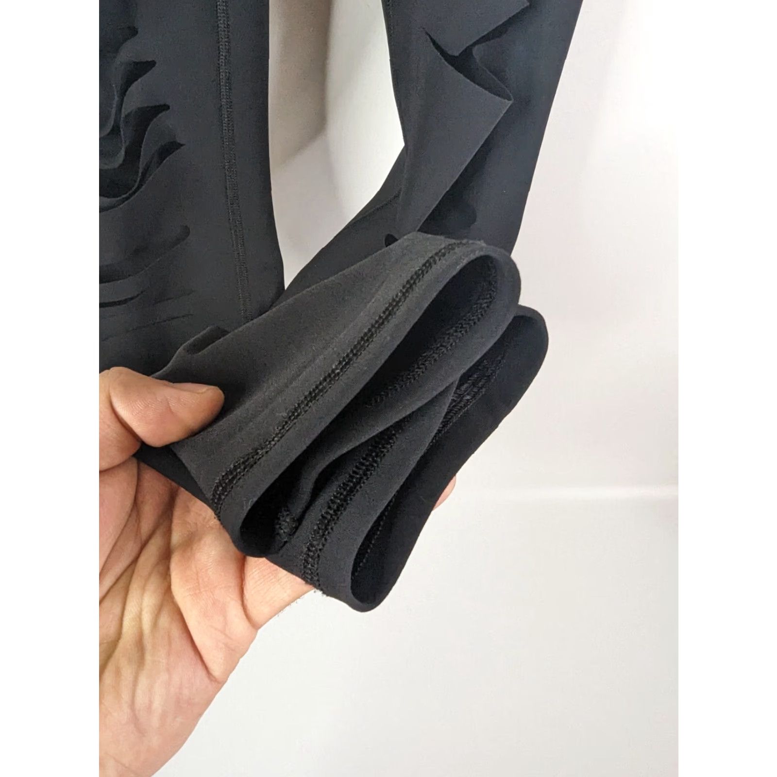 Alo ALO Yoga Leggings Skinny Ripped Warrior Size S Black High Rise Activewear Women Size 28" / US 6 / IT 42 - 4 Thumbnail