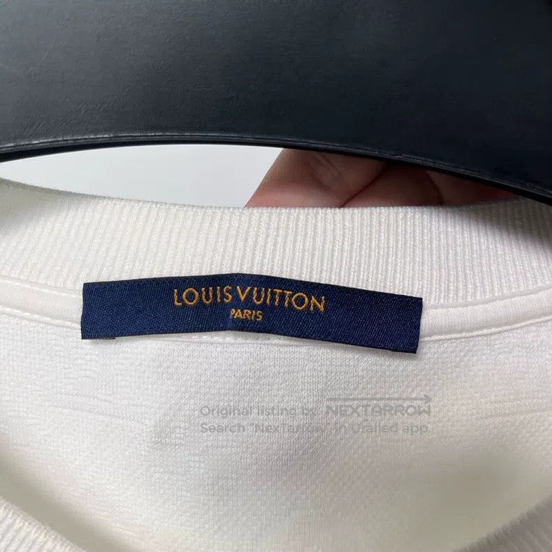 Louis Vuitton Louis Vuitton White pocket dark print full print short sle Size US L / EU 52-54 / 3 - 3 Thumbnail