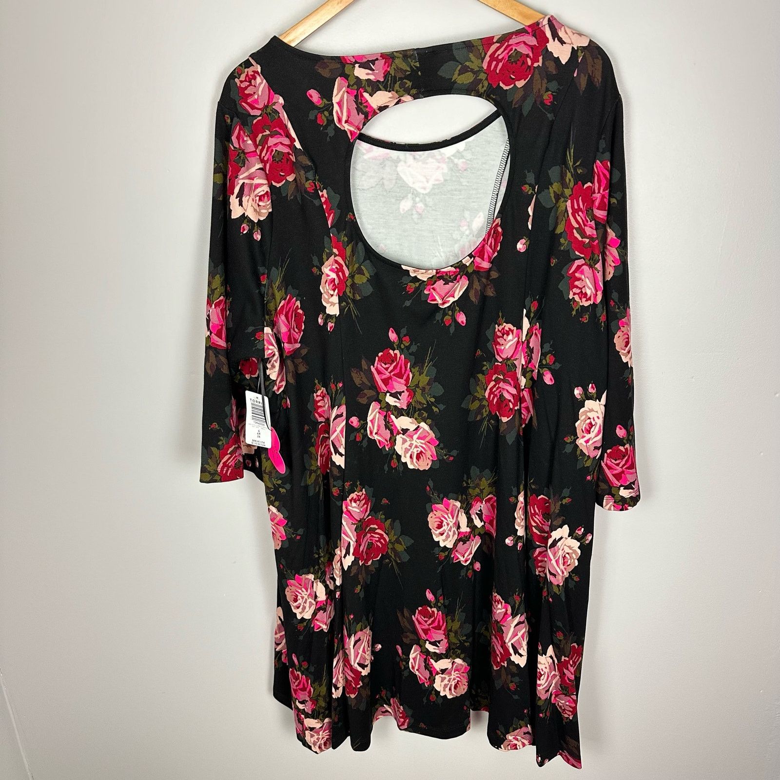 Betsey Johnson Betsey Johnson Black Floral Rose Fit n Flare Jersey Dress 4X Size 4XL / US 24-26 - 9 Thumbnail