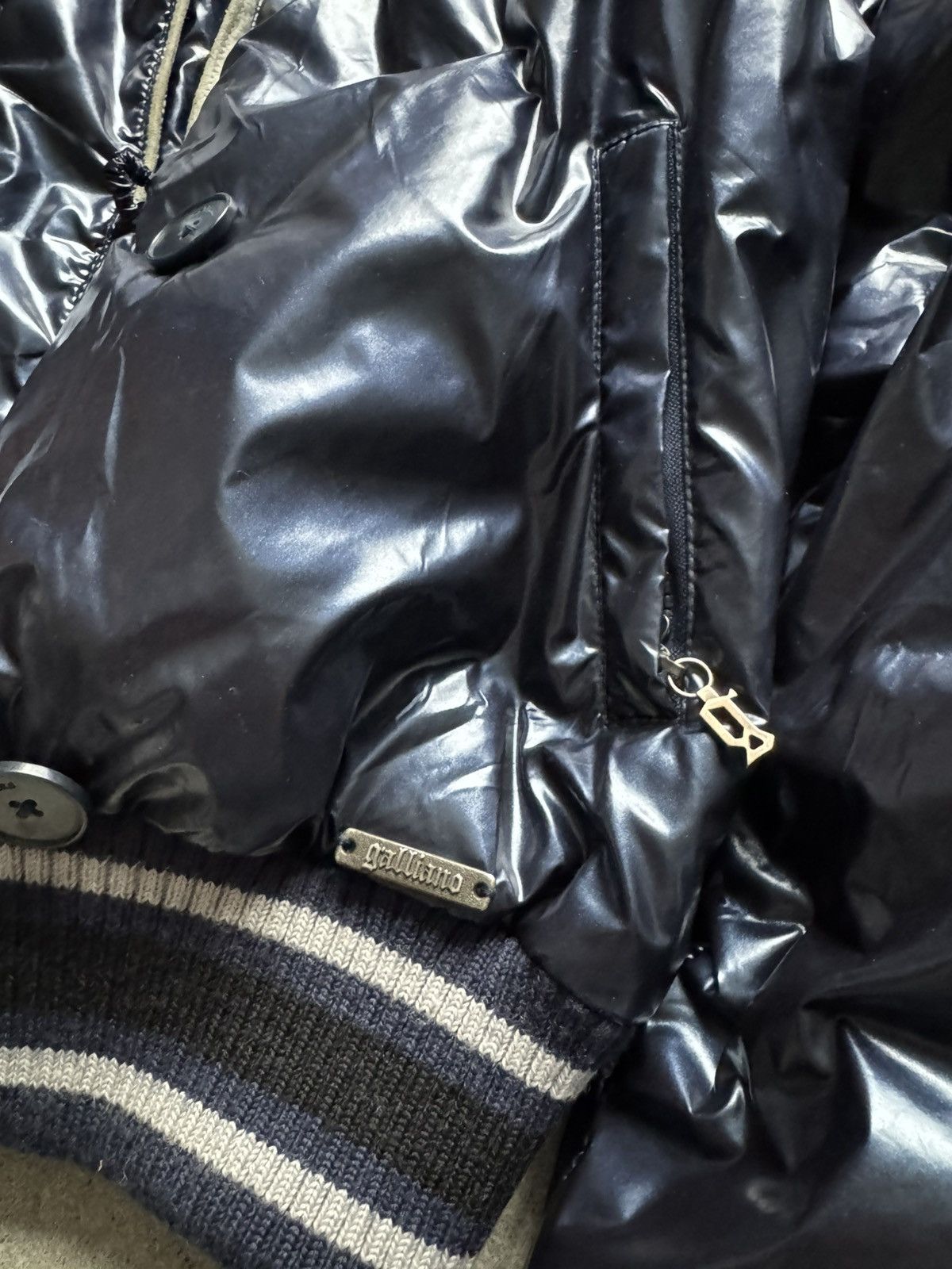 John Galliano Archival John Galliano Down Jacket Faur Fux Size S / US 4 / IT 40 - 18 Thumbnail