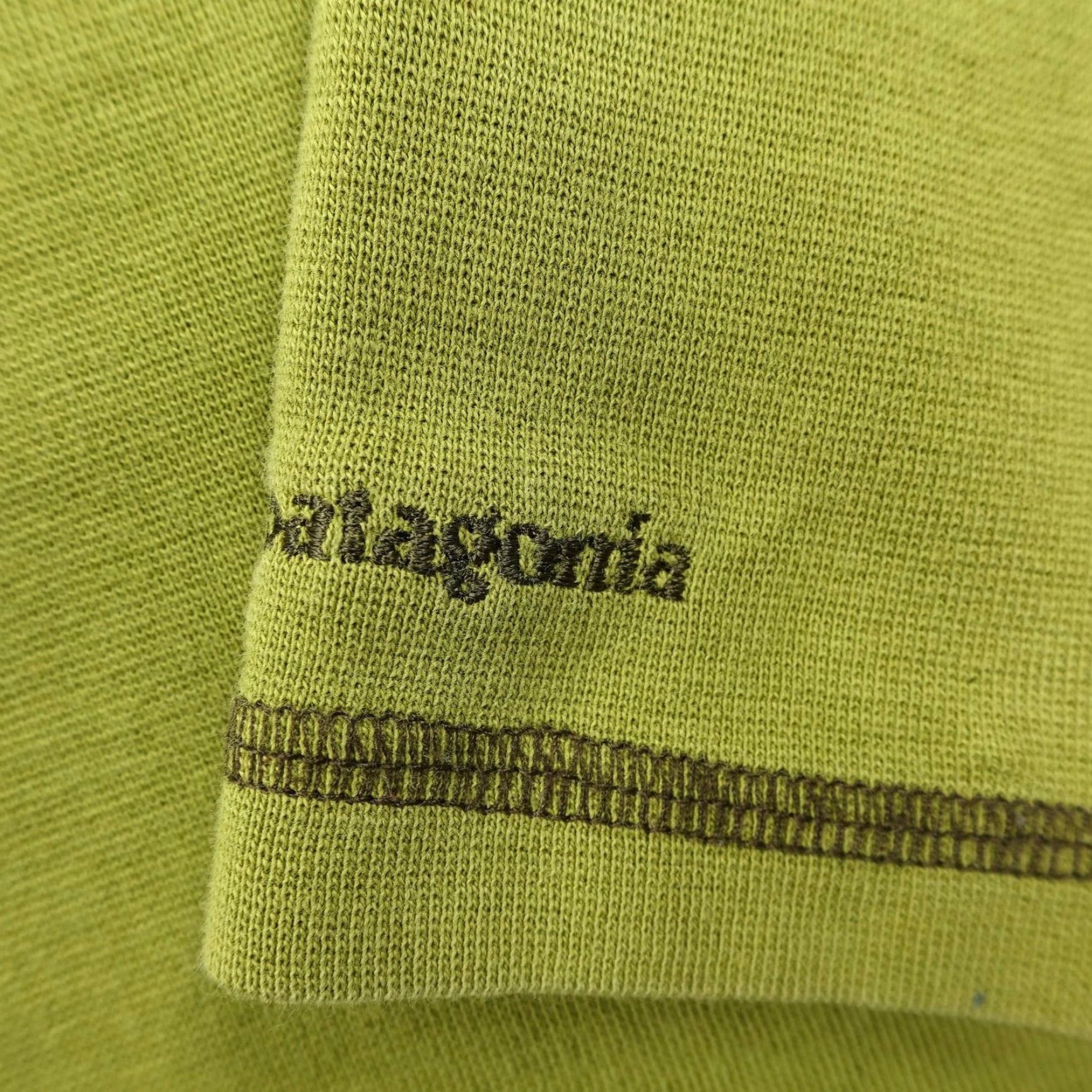 Patagonia VINTAGE Patagonia Hoodie Womens Medium Green Organic Cotton Pullover 2000 Y2K Logo Pocket Knit Modern Wear Size M / US 6-8 / IT 42-44 - 4 Thumbnail