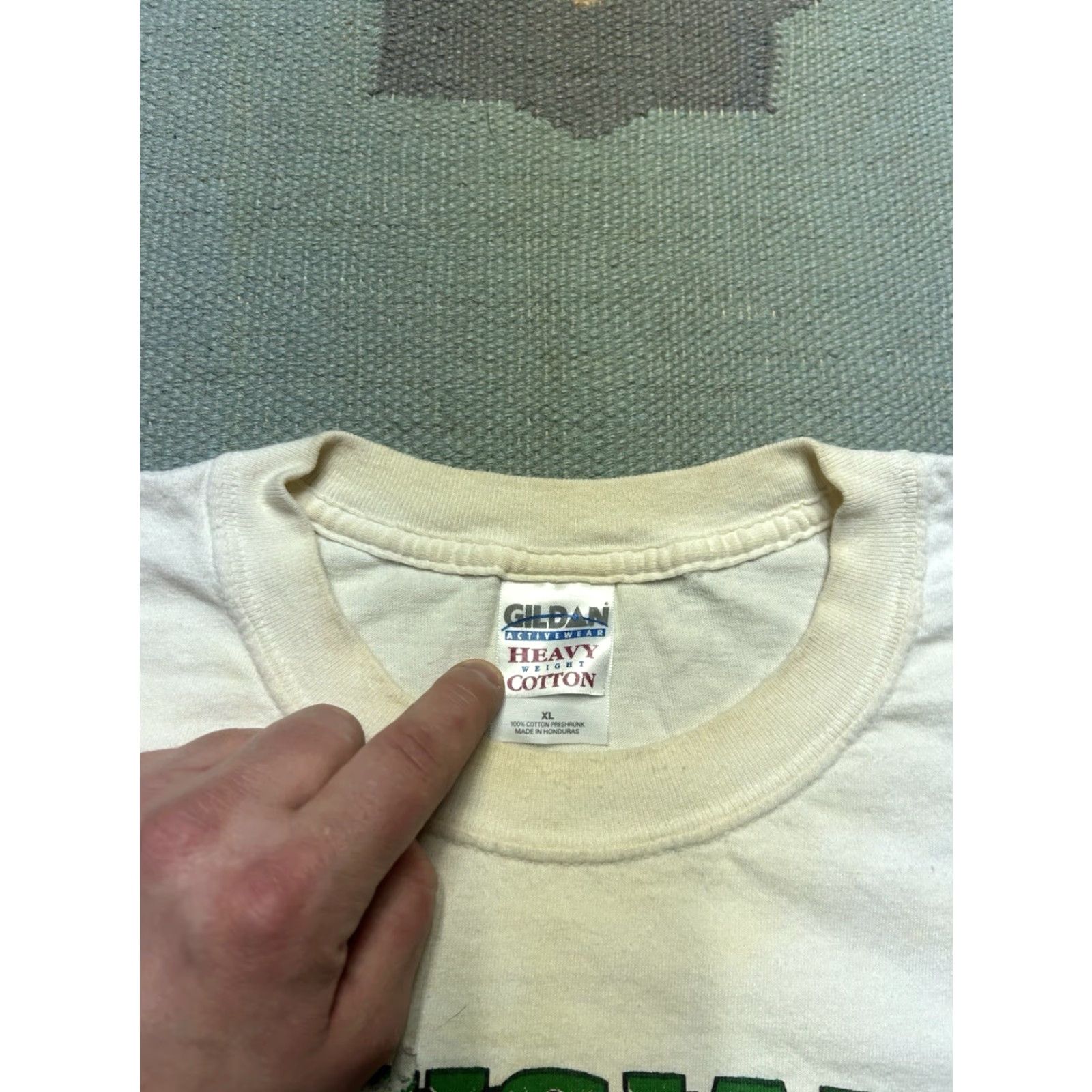 Vintage VINTAGE 90s Louisiana T-Shirt XL White Graphic Crocodile Puppies Porch Distressed Men Size US XL / EU 56 / 4 - 6 Thumbnail