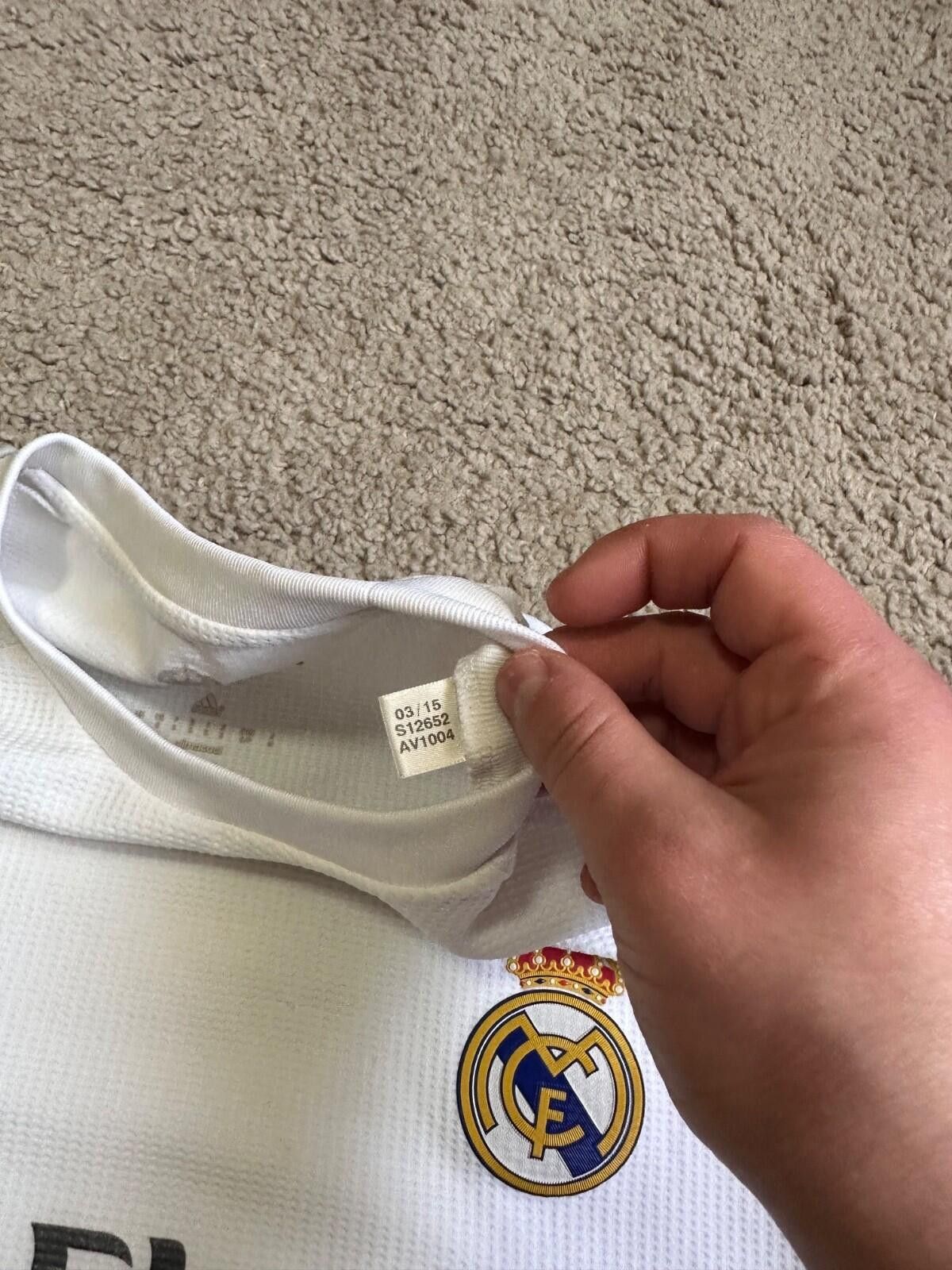 Adidas Adidas Real Madrid 2015-16 Home Football Shirt Soccer Jersey Size US S / EU 44-46 / 1 - 5 Thumbnail