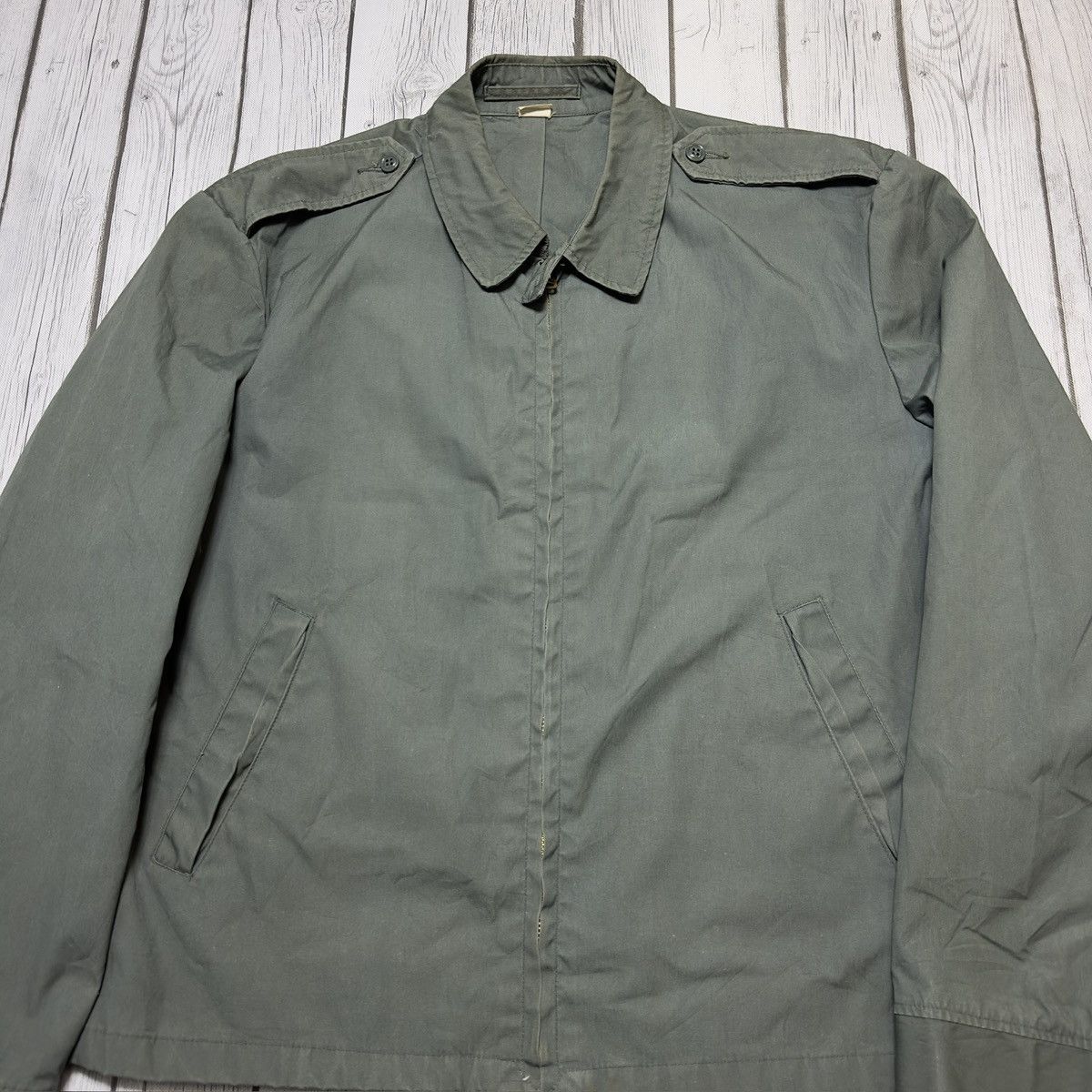 Vintage Vintage military water repellent jacket Size US L / EU 52-54 / 3 - 3 Thumbnail