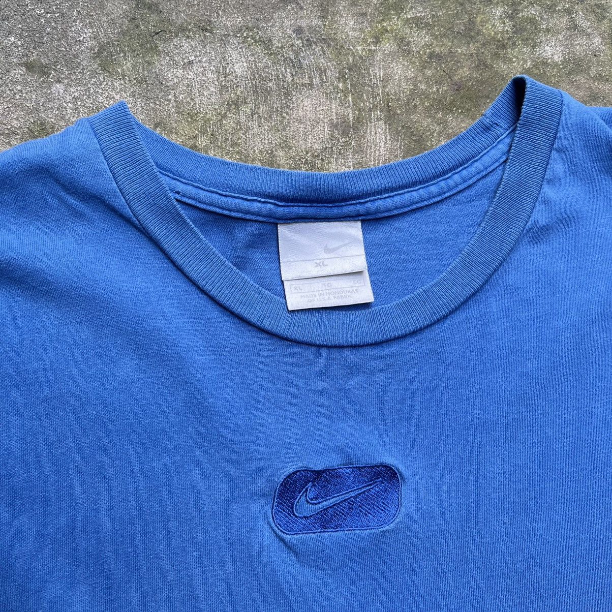 Nike × Vintage 2000’s T-shirt NIKE Box Logo Tonal Blue Size US XL / EU 56 / 4 - 1 Thumbnail