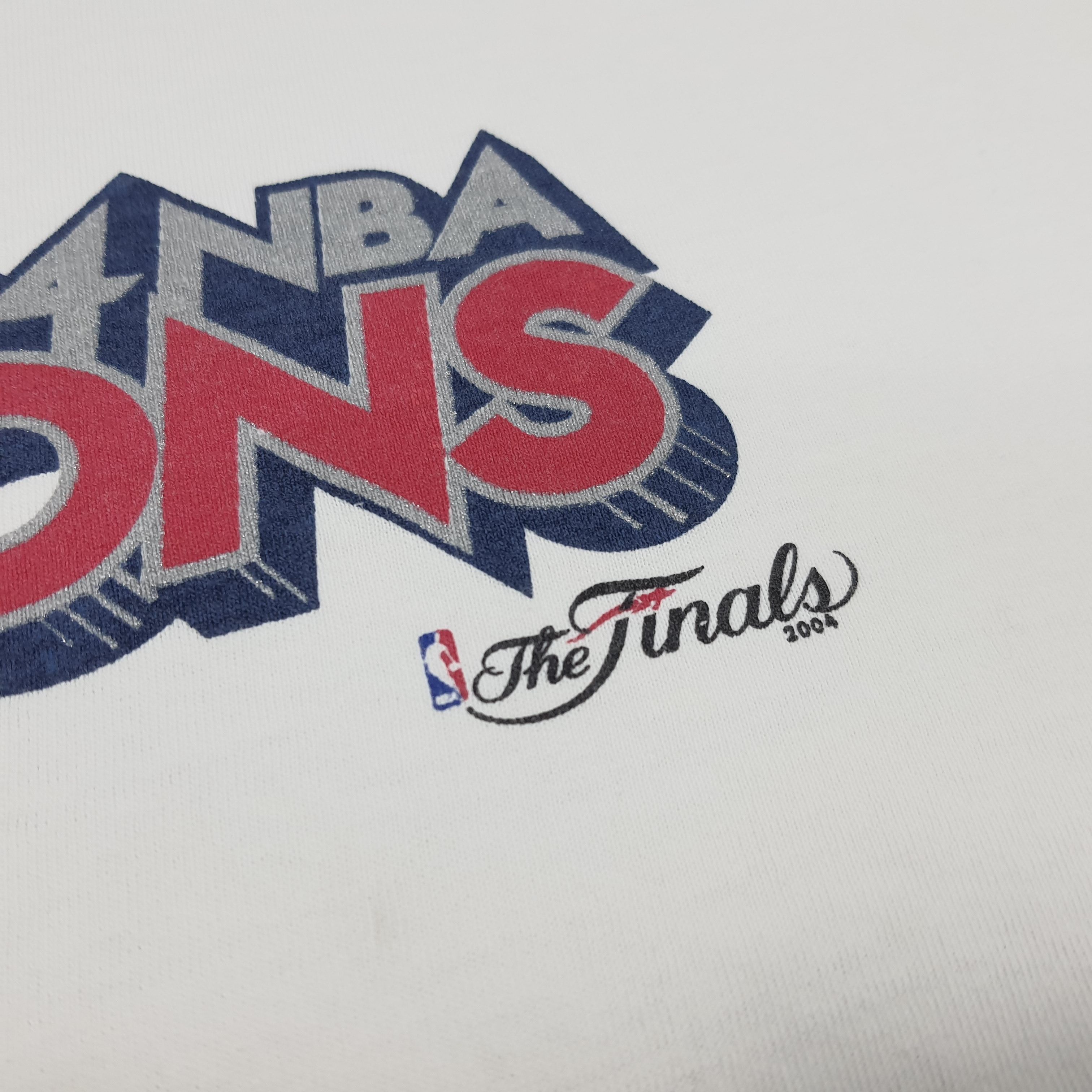 NBA × Nike × Vintage Vintage NIKE Center Pistons 2004 NBA Champions Tshirt Size US XL / EU 56 / 4 - 3 Thumbnail