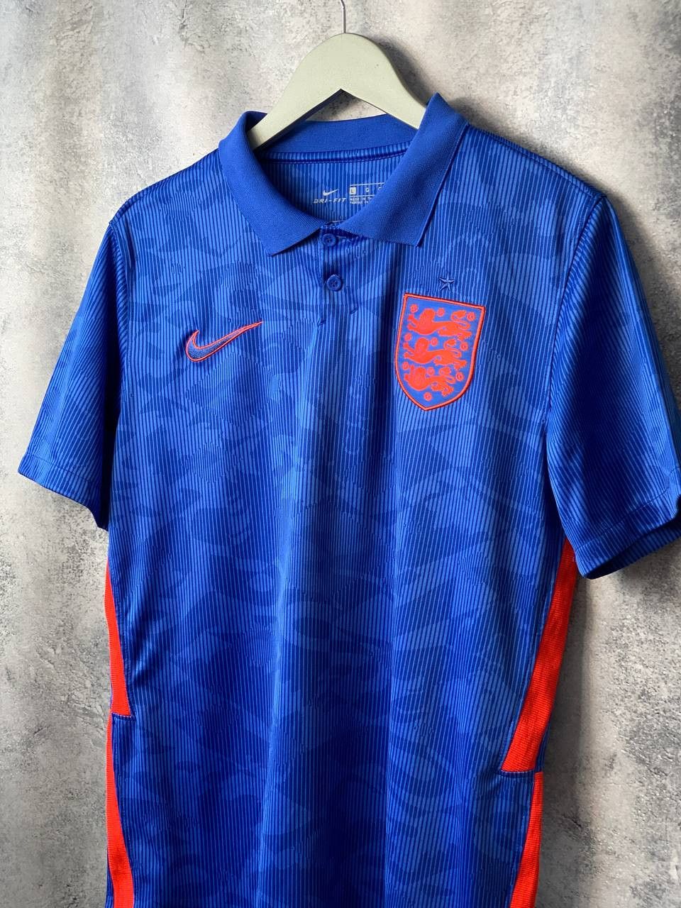 Nike Nike England 2020 Away Kit Soccer Jersey Size US L / EU 52-54 / 3 - 1 Thumbnail