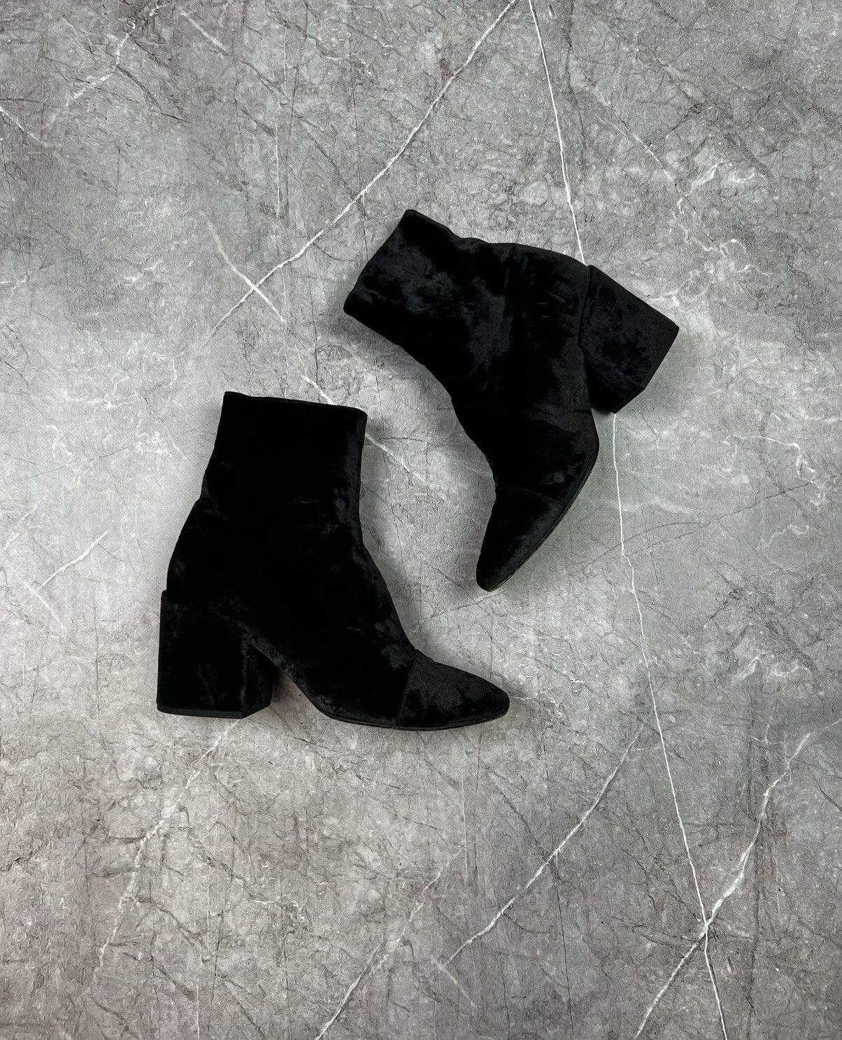 Dries Van Noten DRIES VAN NOTEN Black With Floral Pattern Ankle Boot Size 39 Size US 9 / IT 39 - 3 Thumbnail