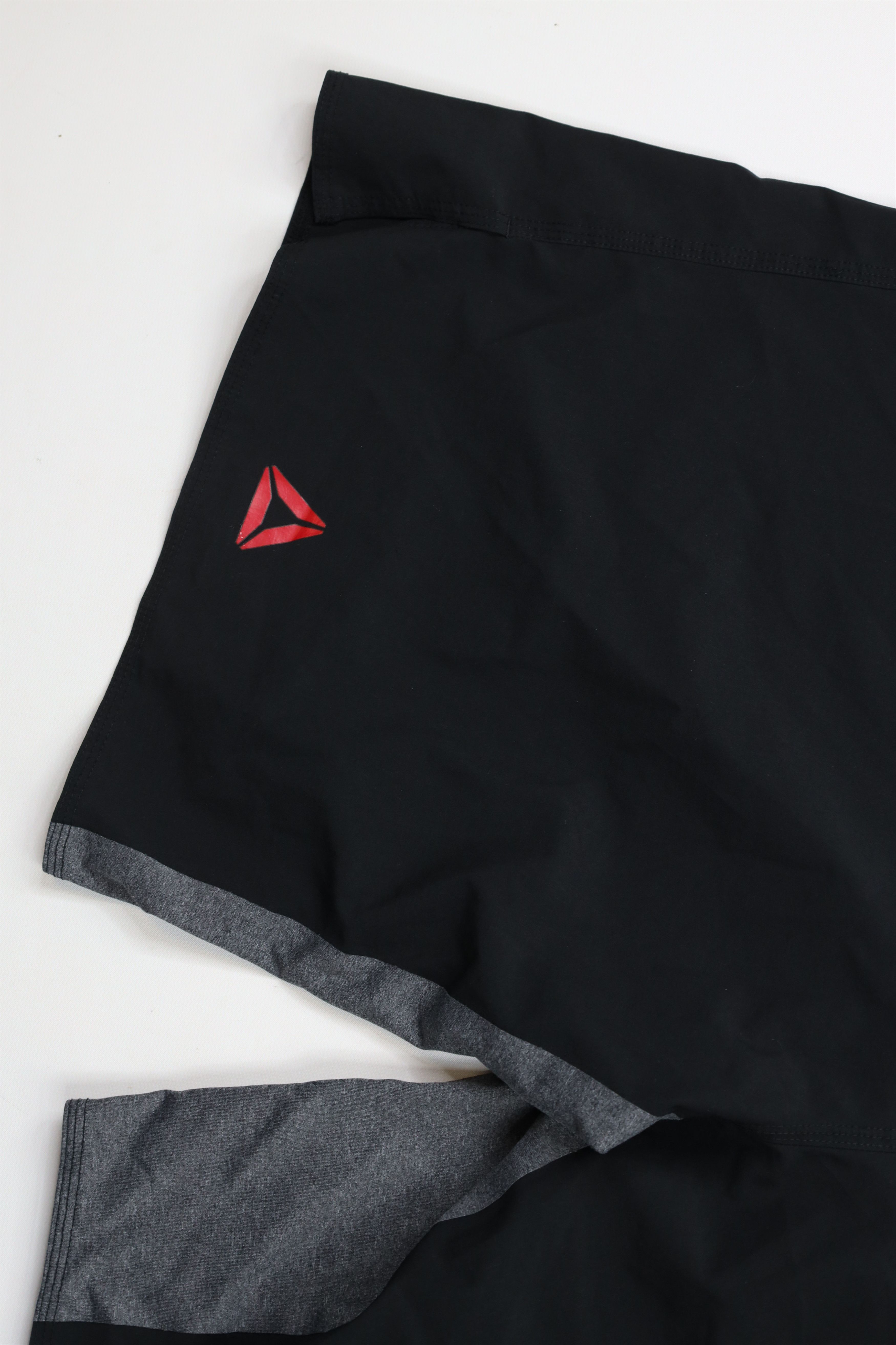 Reebok × Vintage Reebok Crossfit Spell Out Stretch Training Gym Shorts Size US 34 / EU 50 - 14 Thumbnail