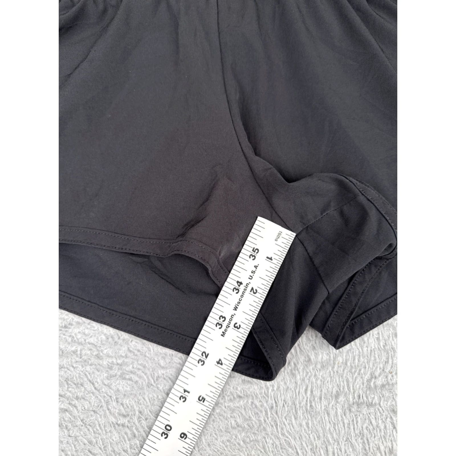 Billabong Billabong Shorts Womens Medium Black Sweat Polyester Blend Beach Pool 34x4 Size 32" / US 10 / IT 46 - 6 Thumbnail