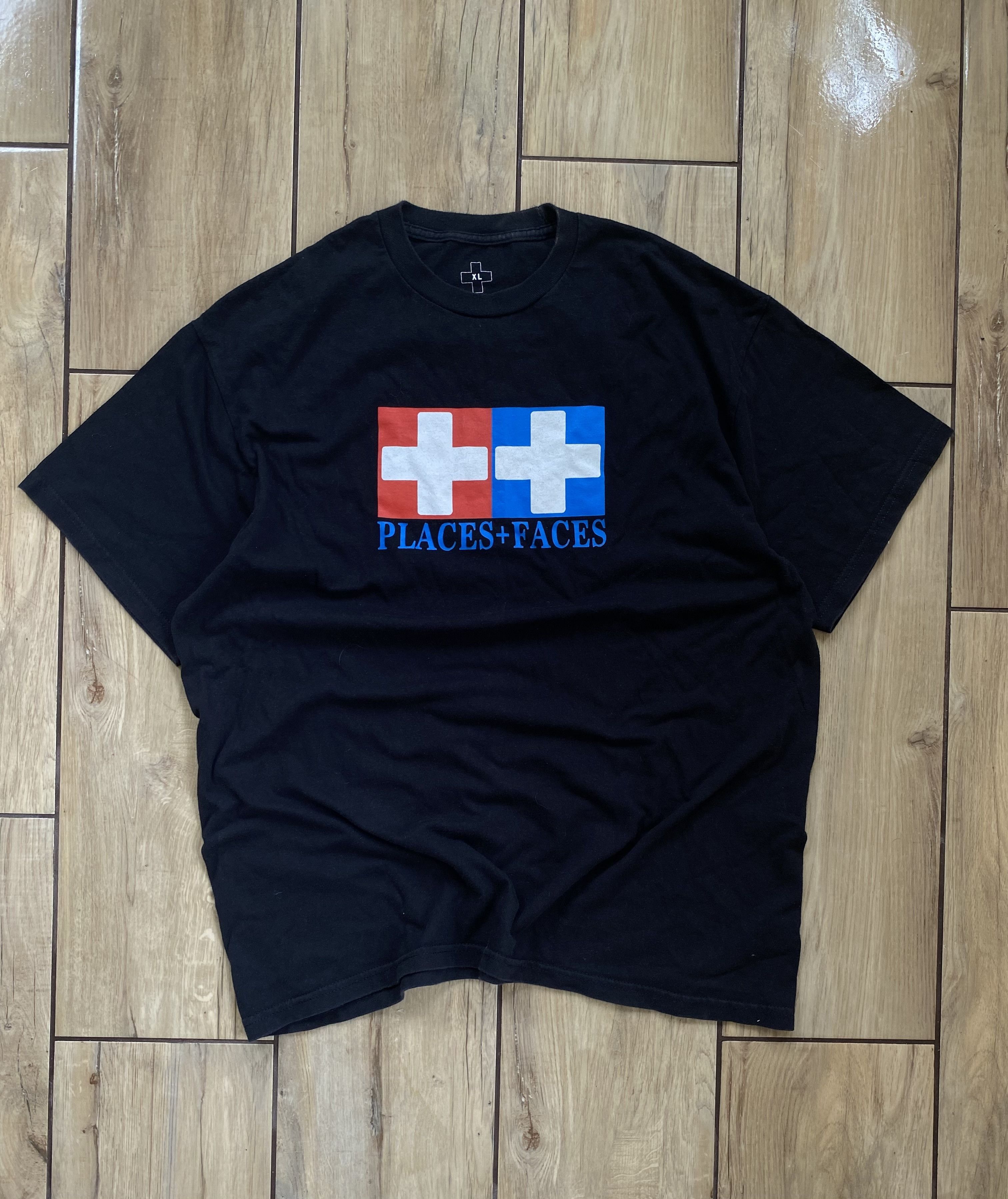 Places + Faces Places+Faces Logo Y2k Tee Black – Size XL Size US XL / EU 56 / 4 - 2 Thumbnail